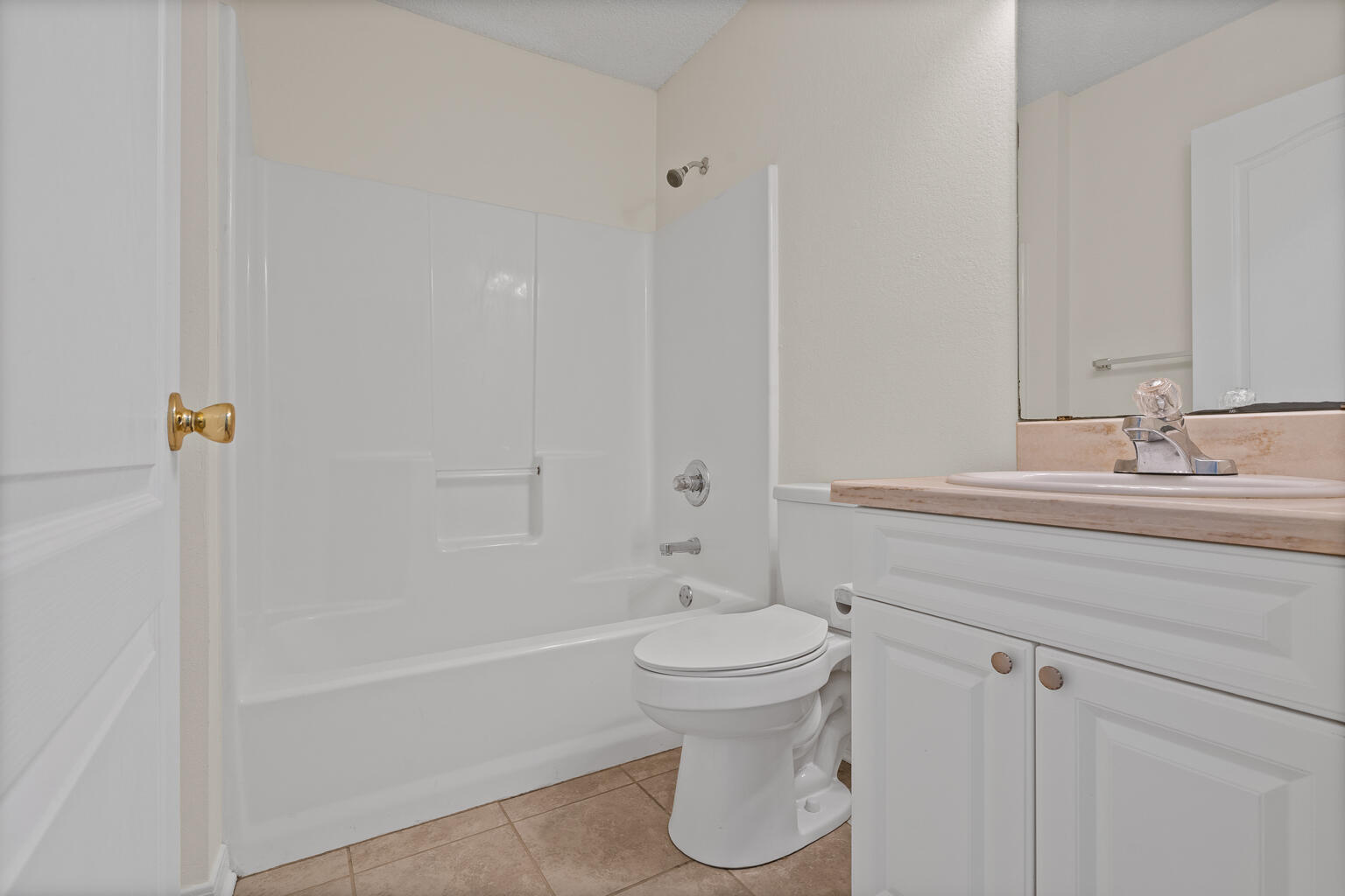 HICKORY SHORES - Residential