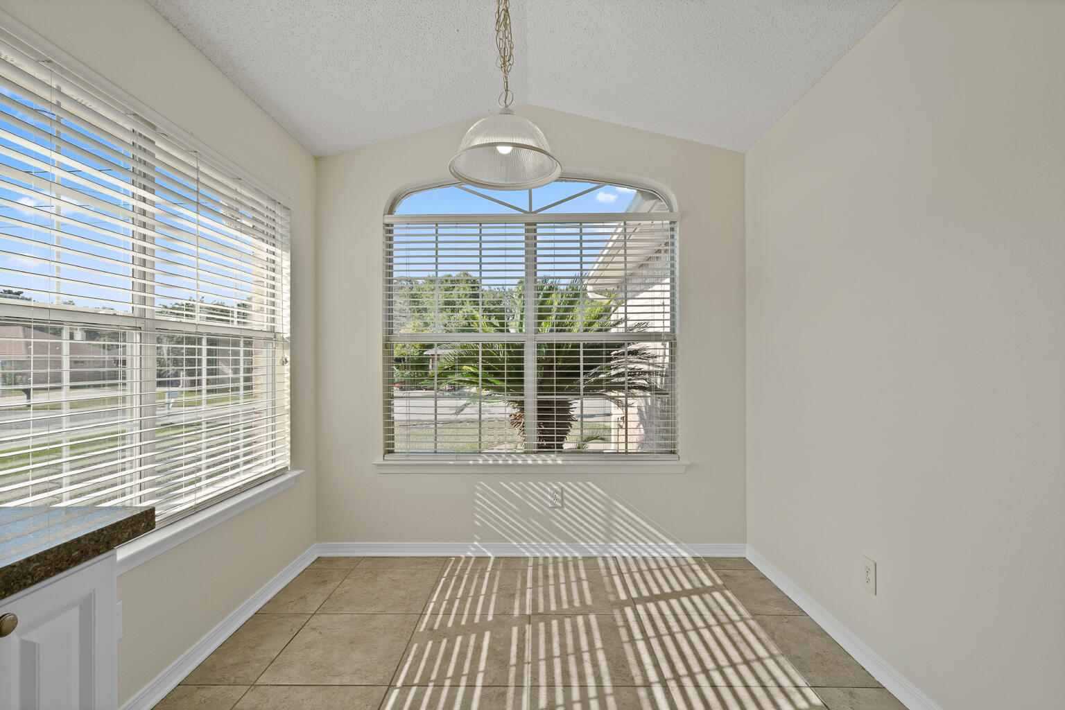 HICKORY SHORES - Residential