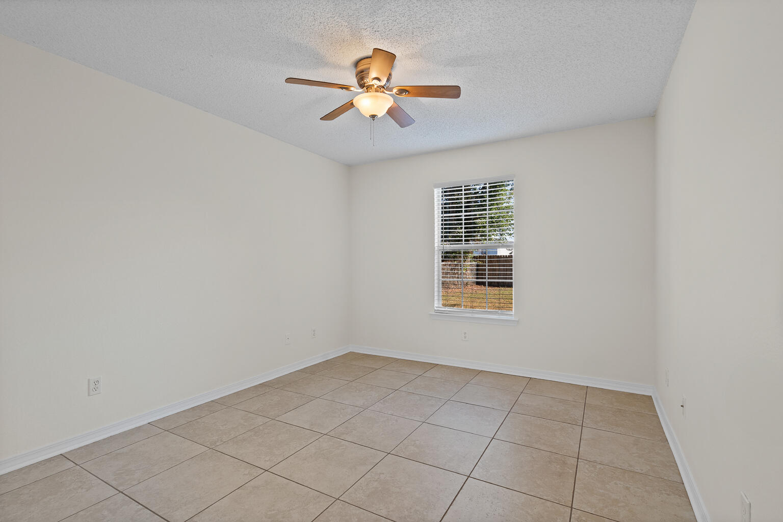 HICKORY SHORES - Residential