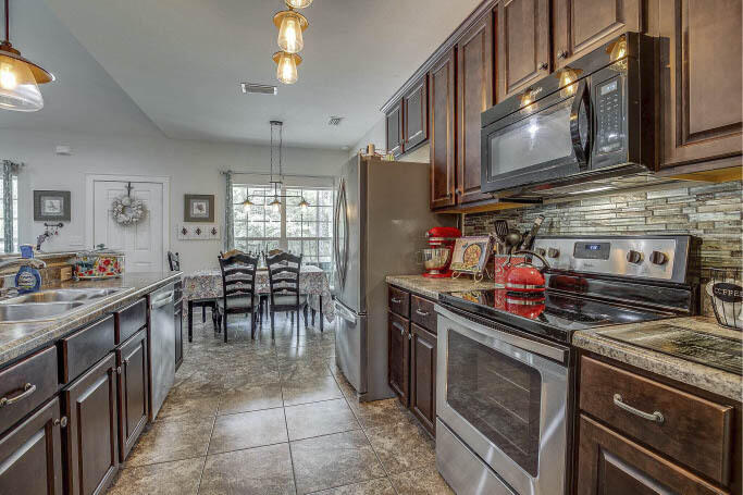 DRIFTWOOD SHORES - Residential