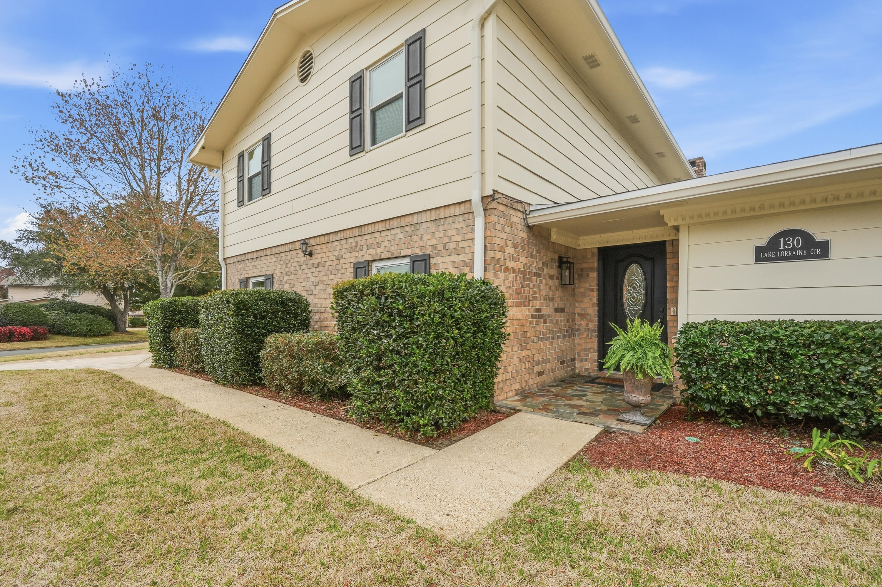 LAKE LORRAINE ESTATES 3 - Residential