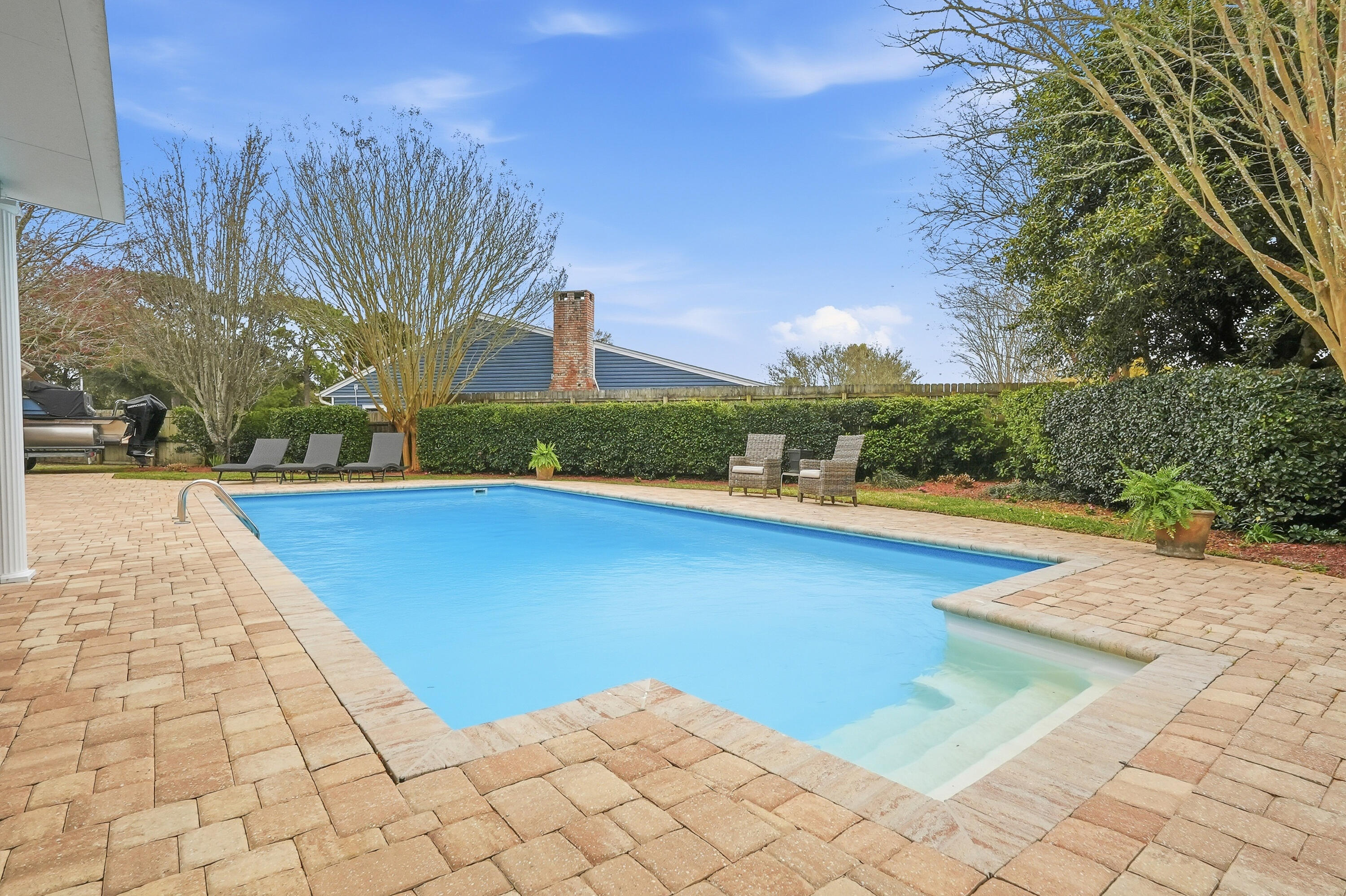 LAKE LORRAINE ESTATES 3 - Residential