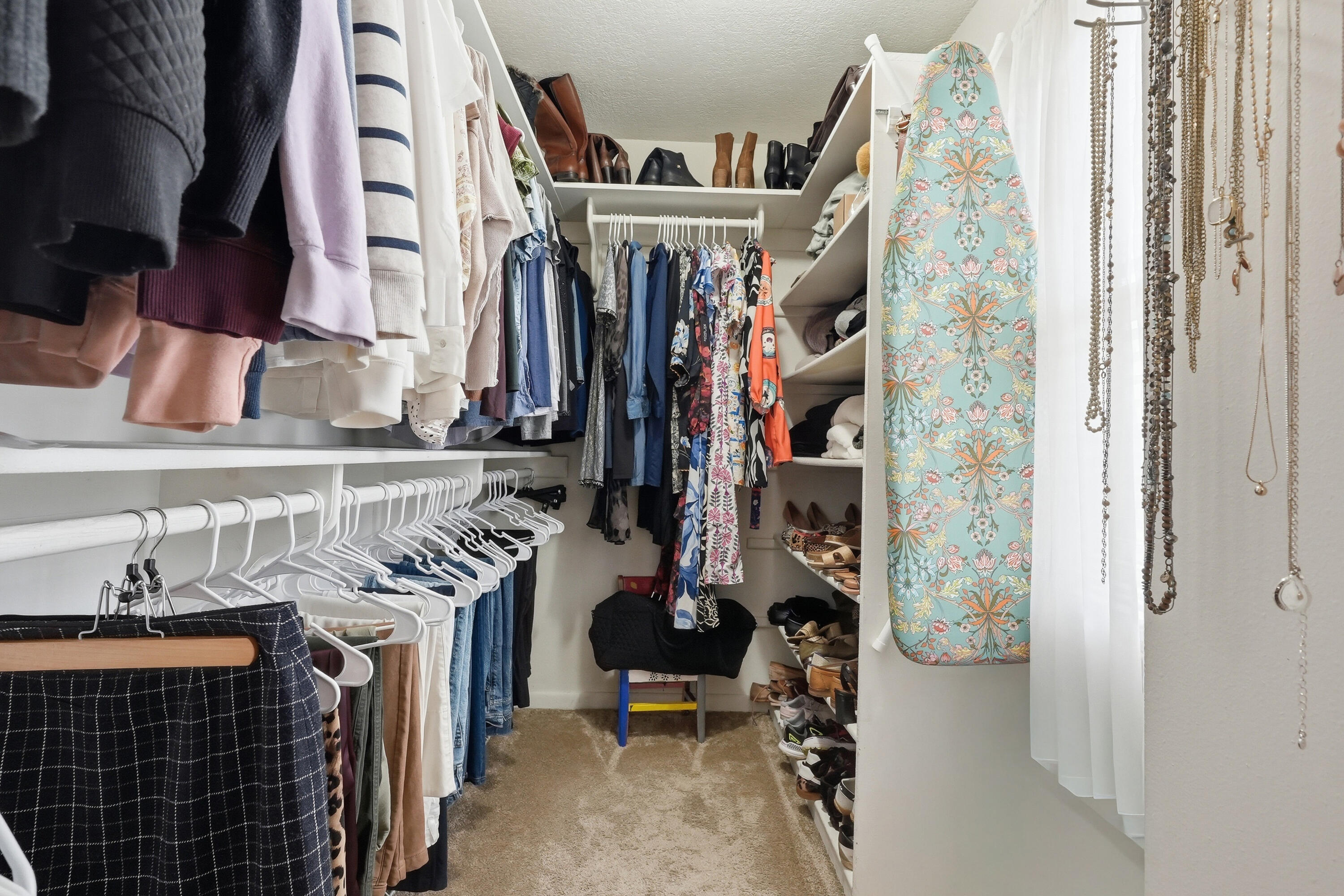 LAKE LORRAINE ESTATES 3 - Residential