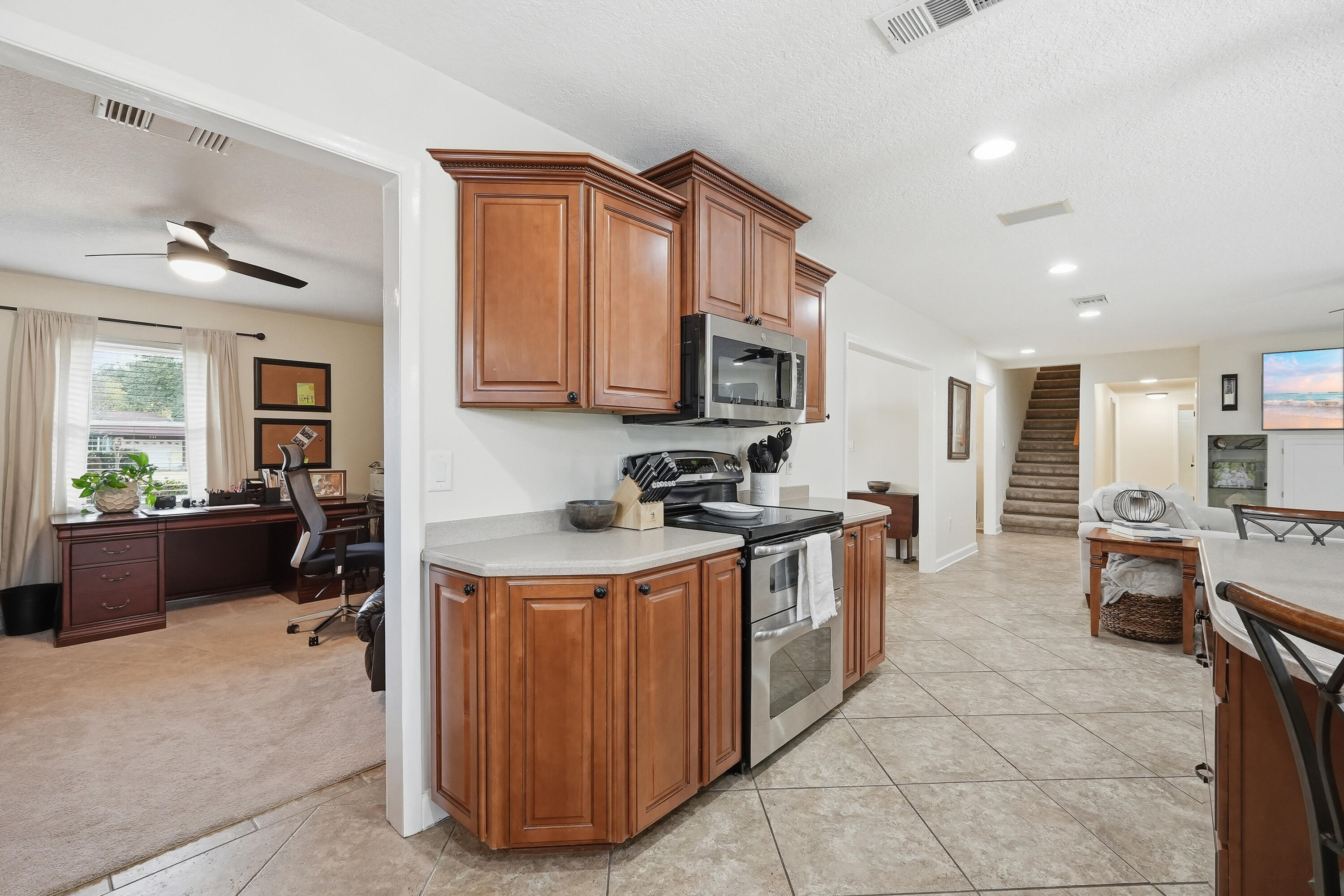 LAKE LORRAINE ESTATES 3 - Residential