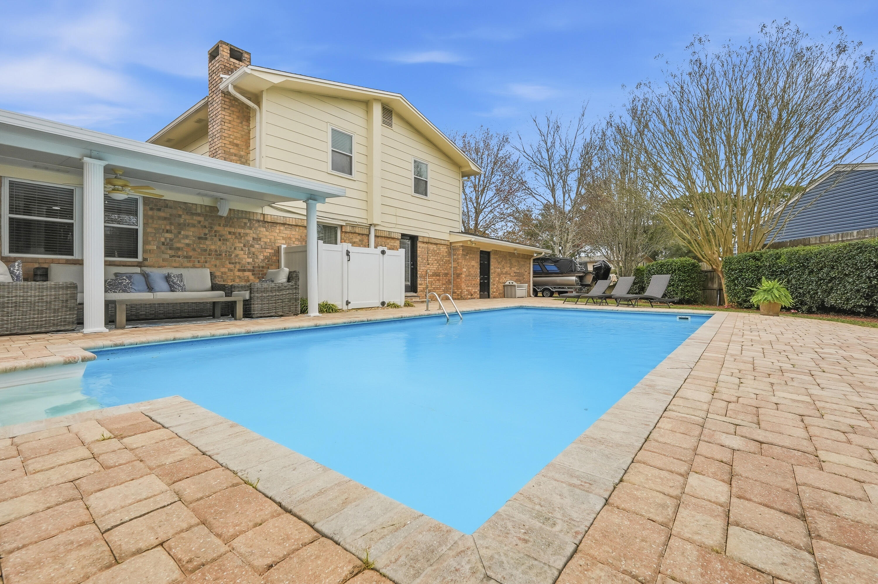 LAKE LORRAINE ESTATES 3 - Residential