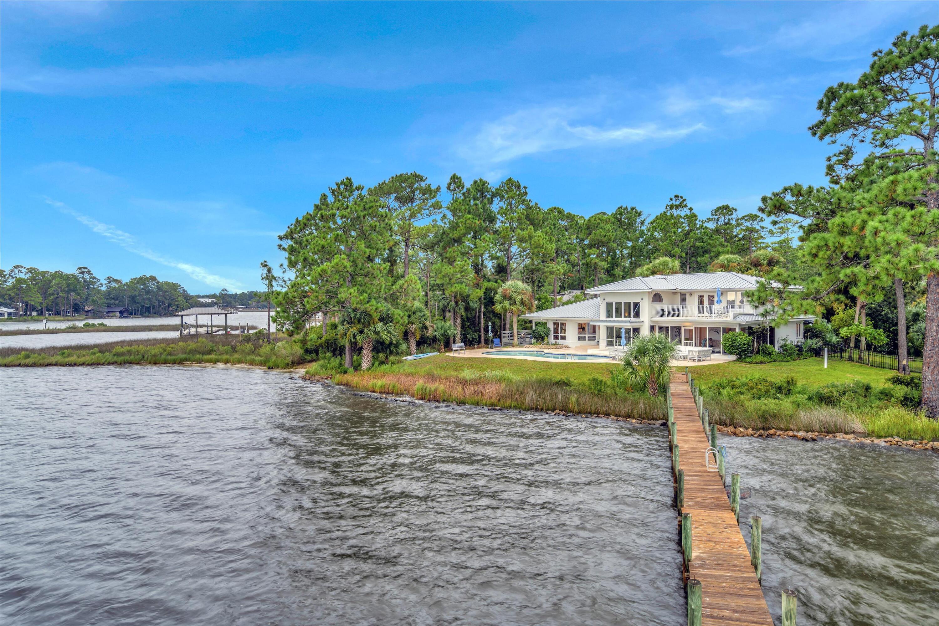 WOODLAND BAYOU ESTATES - Residential