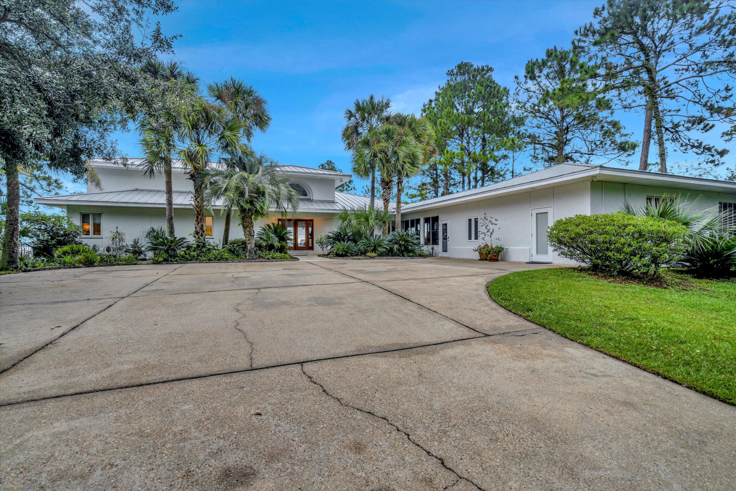WOODLAND BAYOU ESTATES - Residential