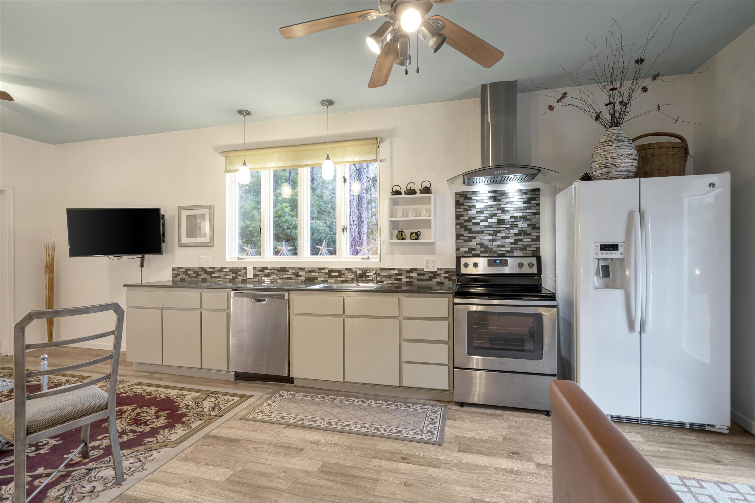 WOODLAND BAYOU ESTATES - Residential