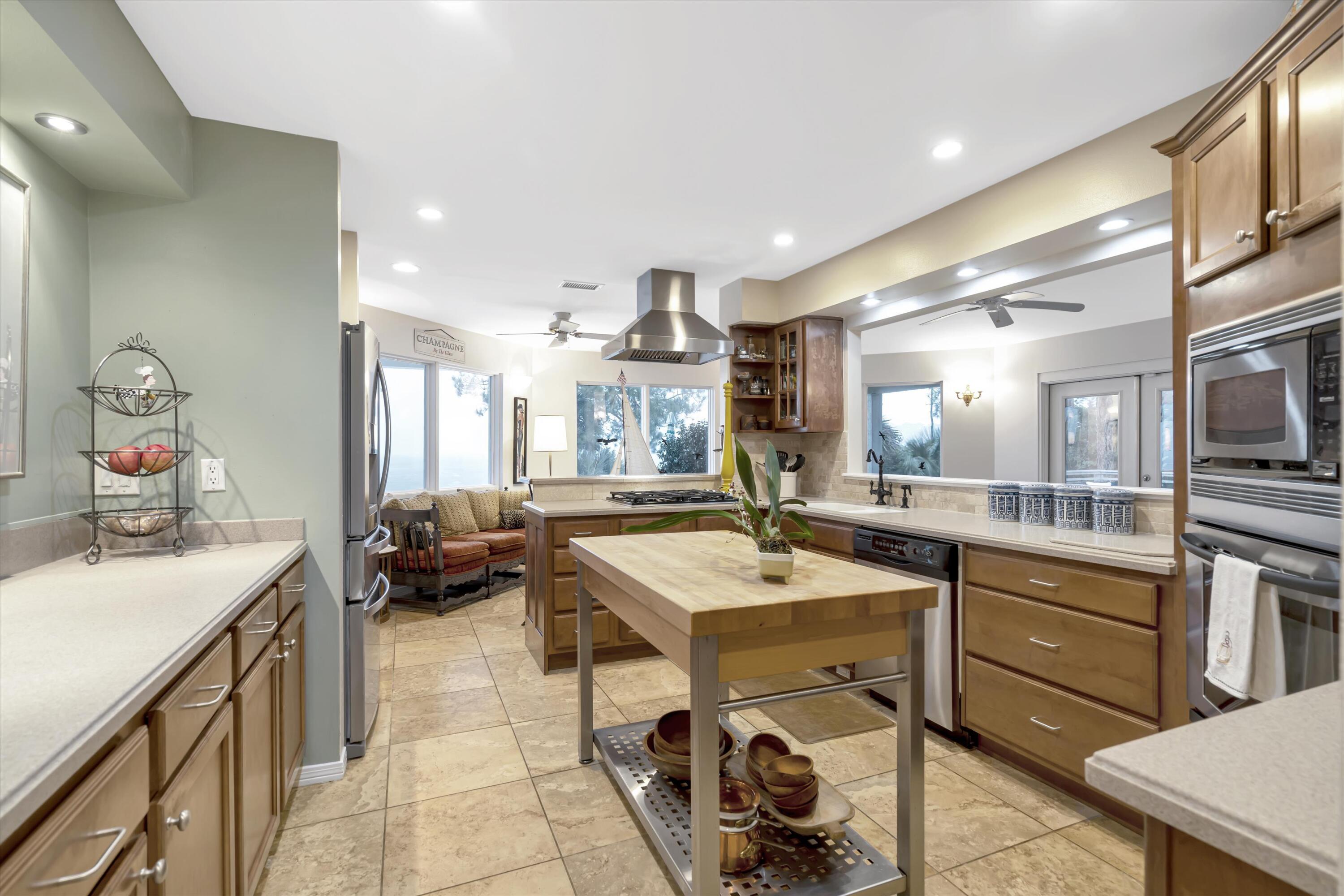 WOODLAND BAYOU ESTATES - Residential