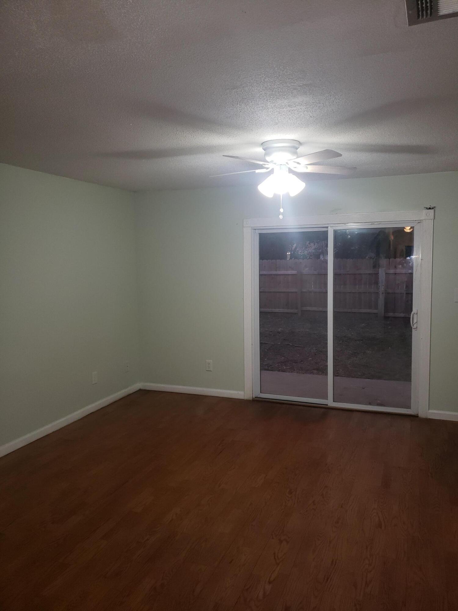 SCOTTWOOD - Residential