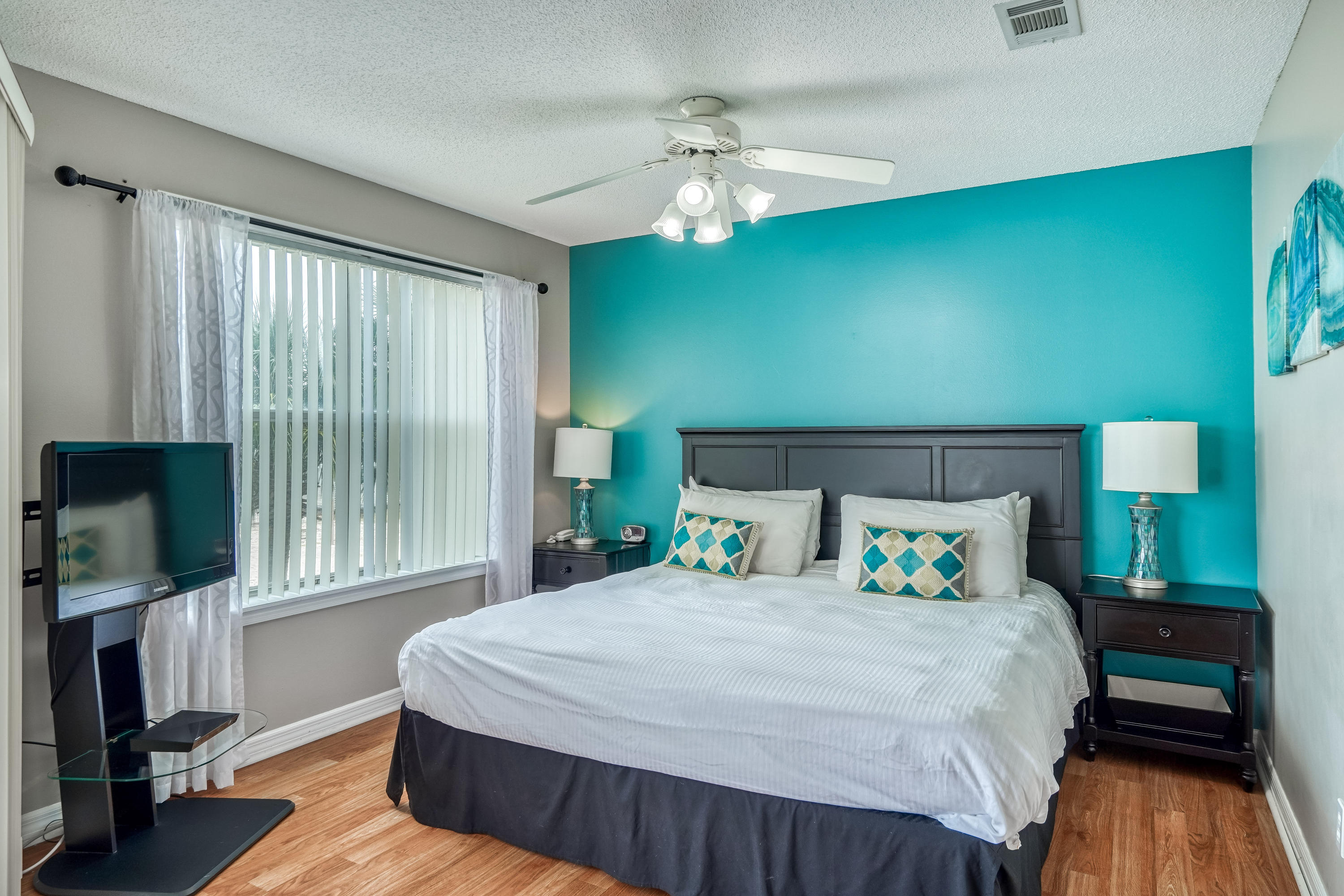 BEACHSIDE VILLAS CONDO - Residential