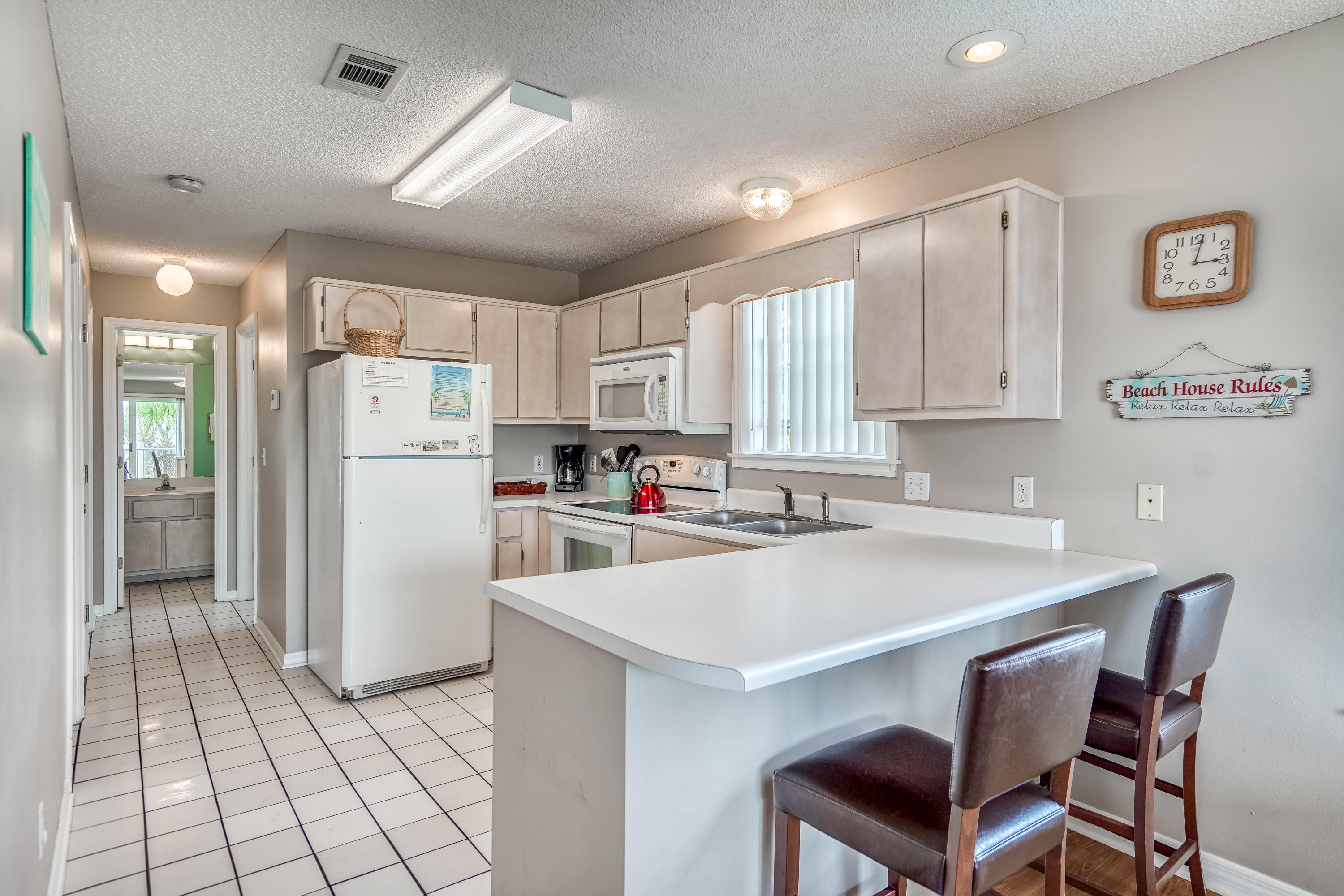 BEACHSIDE VILLAS CONDO - Residential