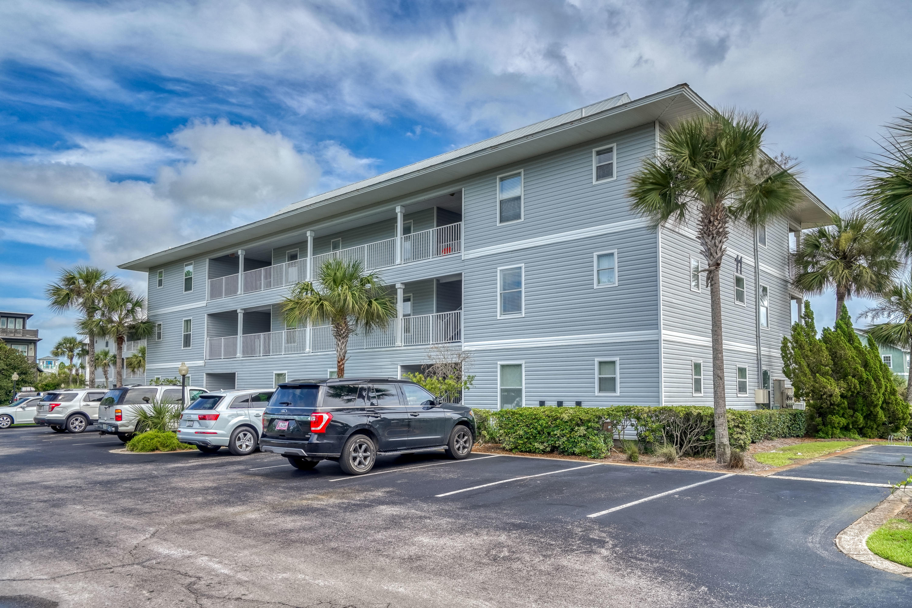 BEACHSIDE VILLAS CONDO - Residential