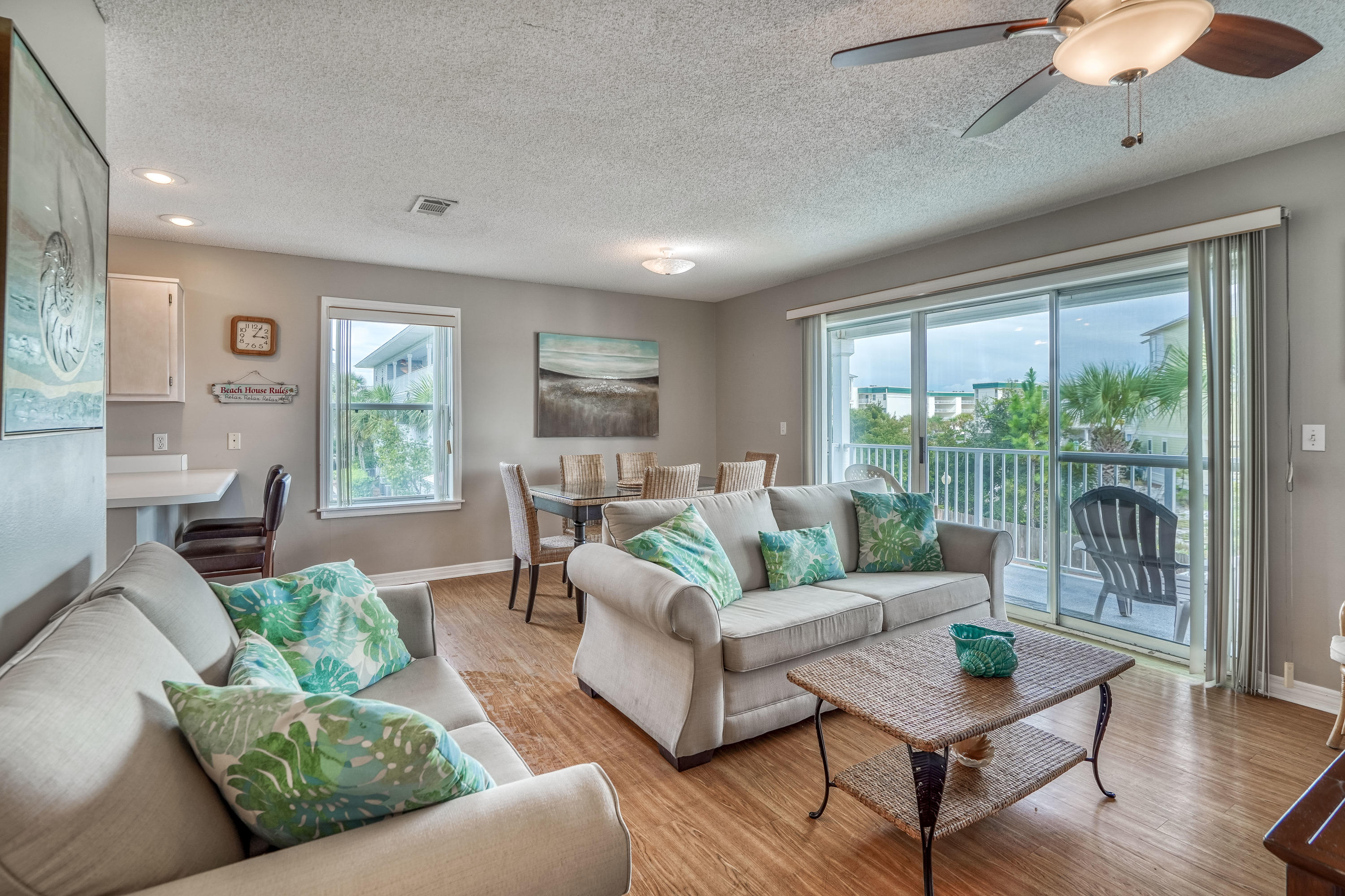 BEACHSIDE VILLAS CONDO - Residential