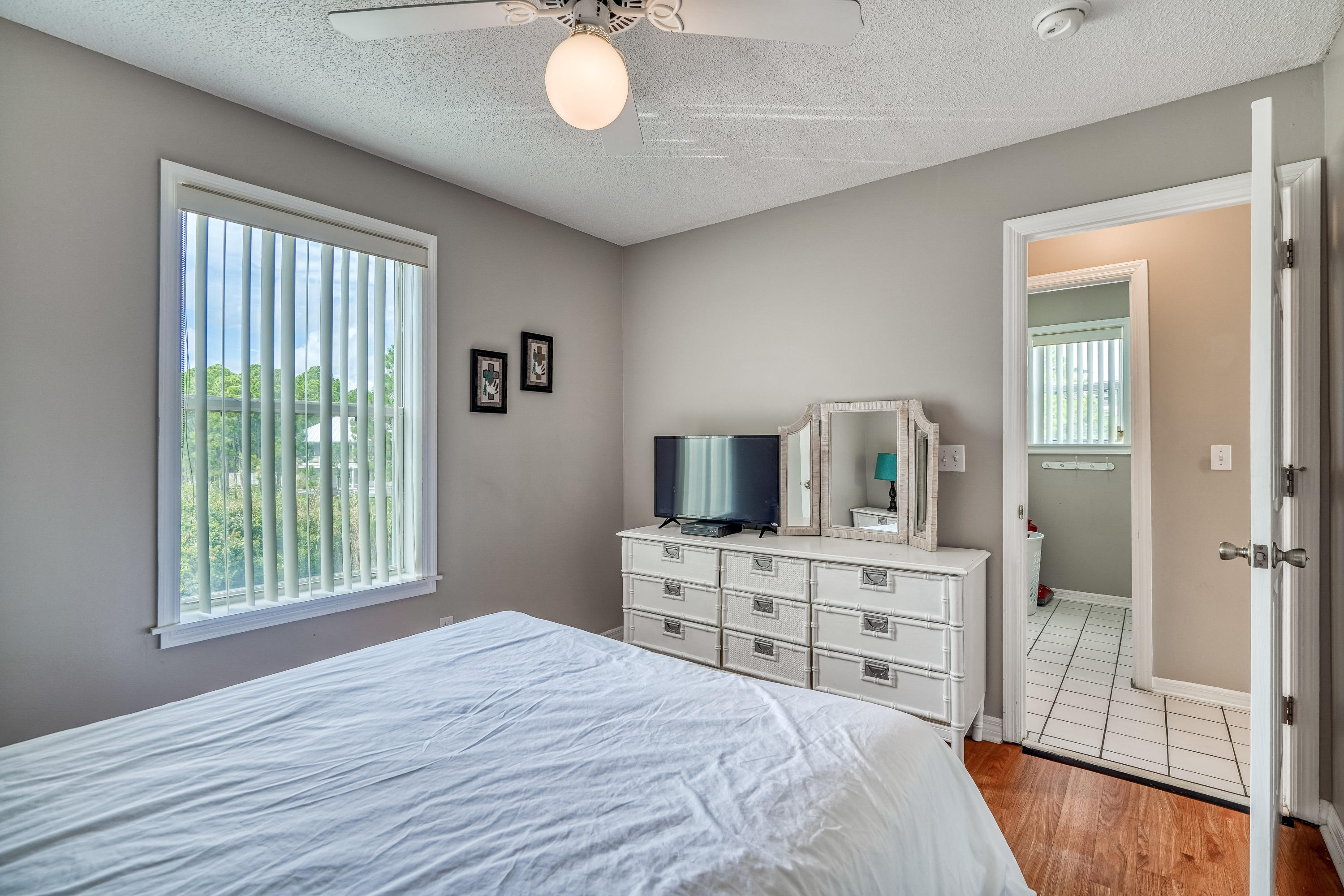 BEACHSIDE VILLAS CONDO - Residential