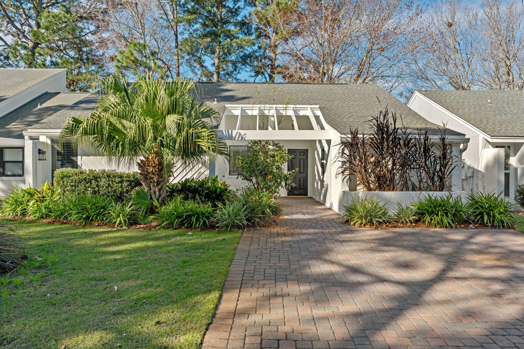 LINKSIDE VILLAGE UNIT 1 - Residential