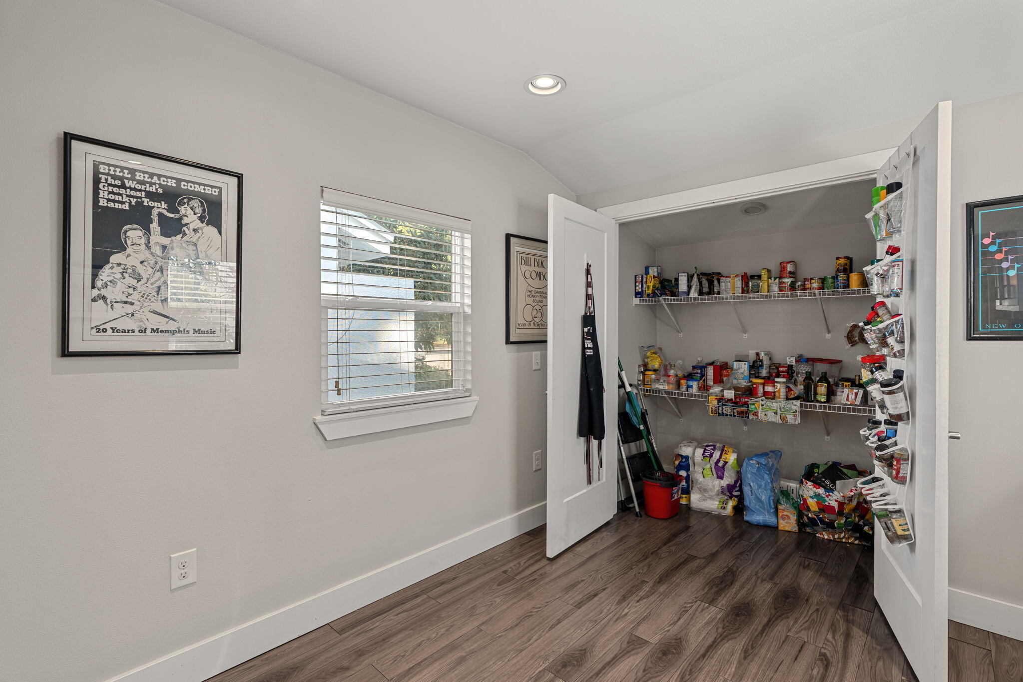 LINKSIDE VILLAGE UNIT 1 - Residential