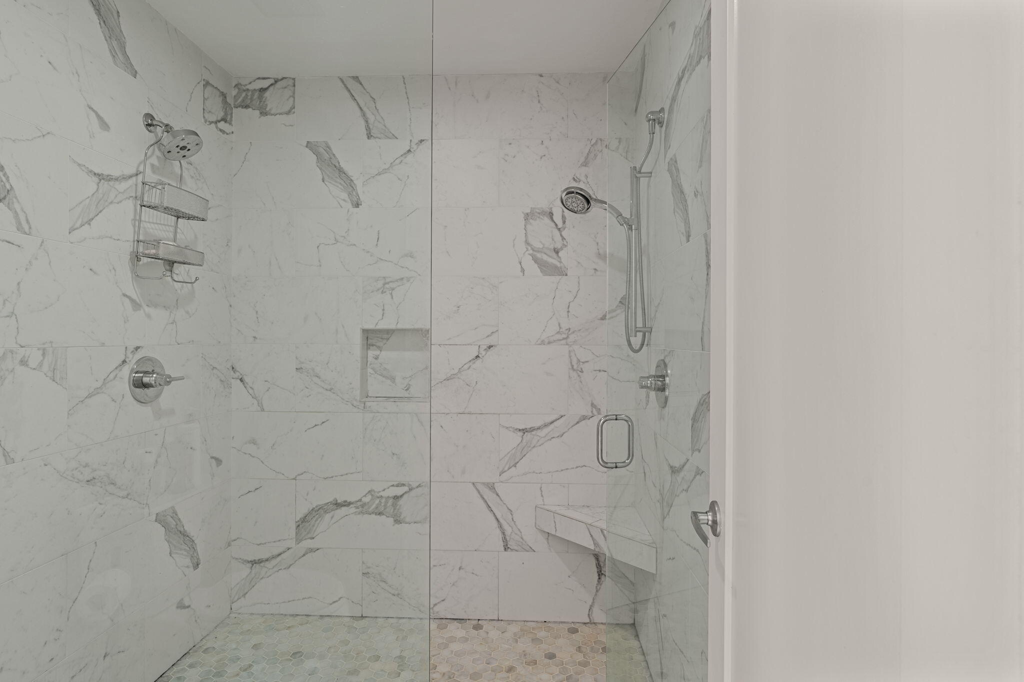 LINKSIDE VILLAGE UNIT 1 - Residential