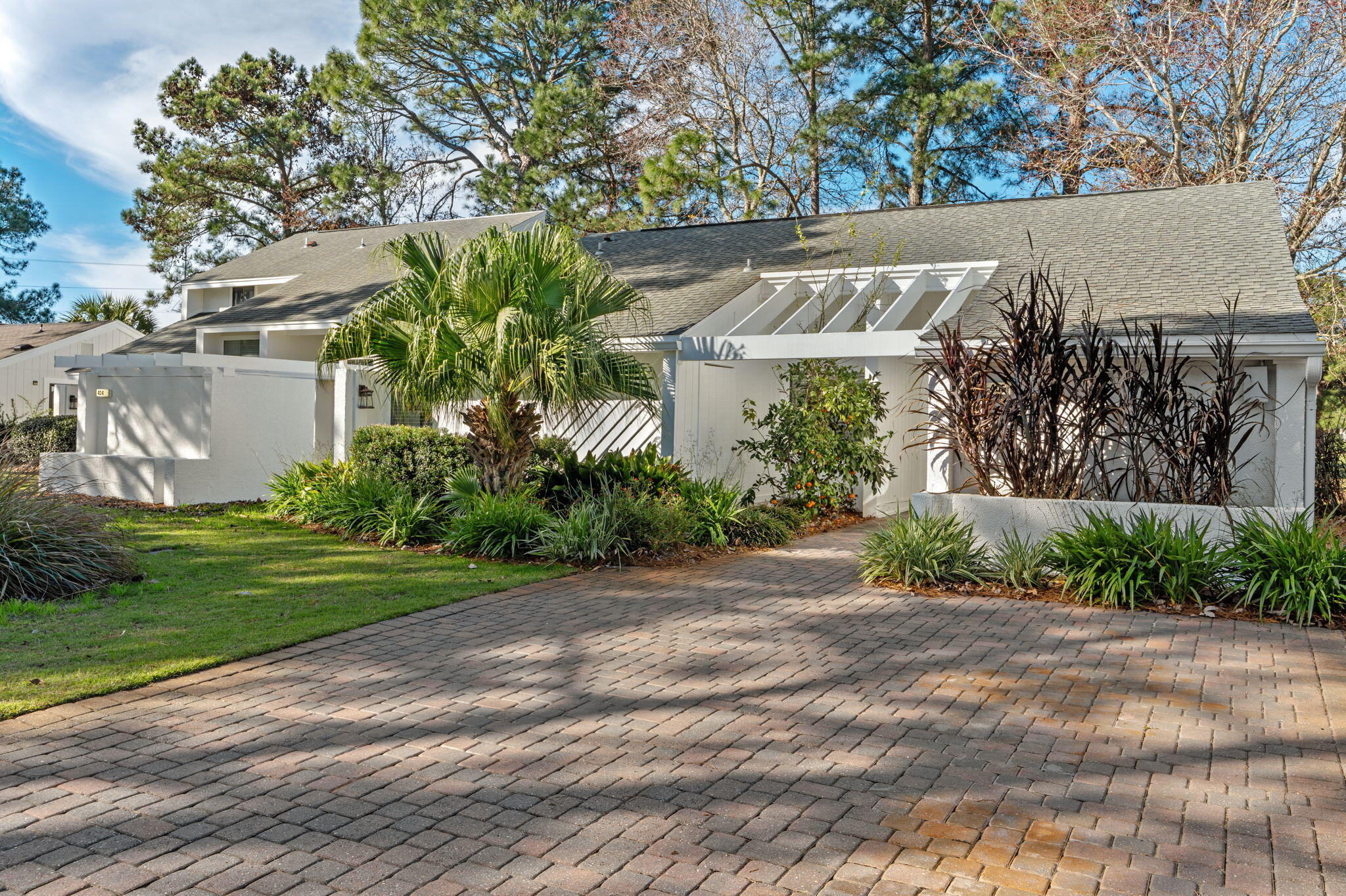 LINKSIDE VILLAGE UNIT 1 - Residential