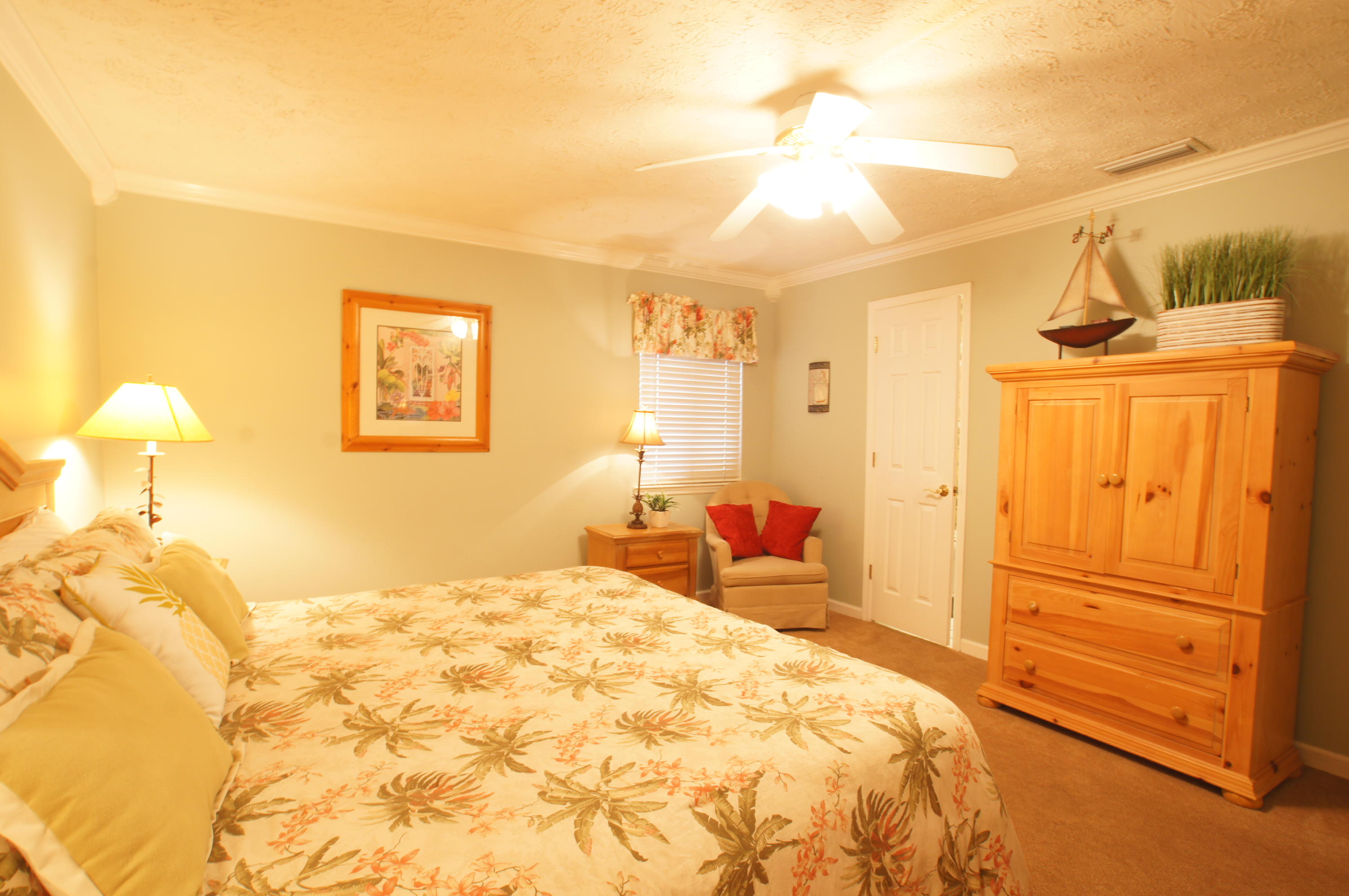 CRYSTAL VILLAS CONDO - Residential