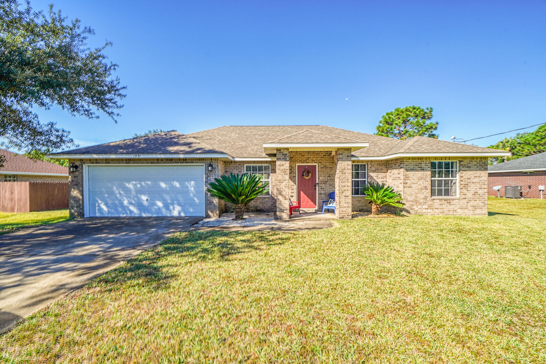 HOLLEY BY THE SEA - Residential