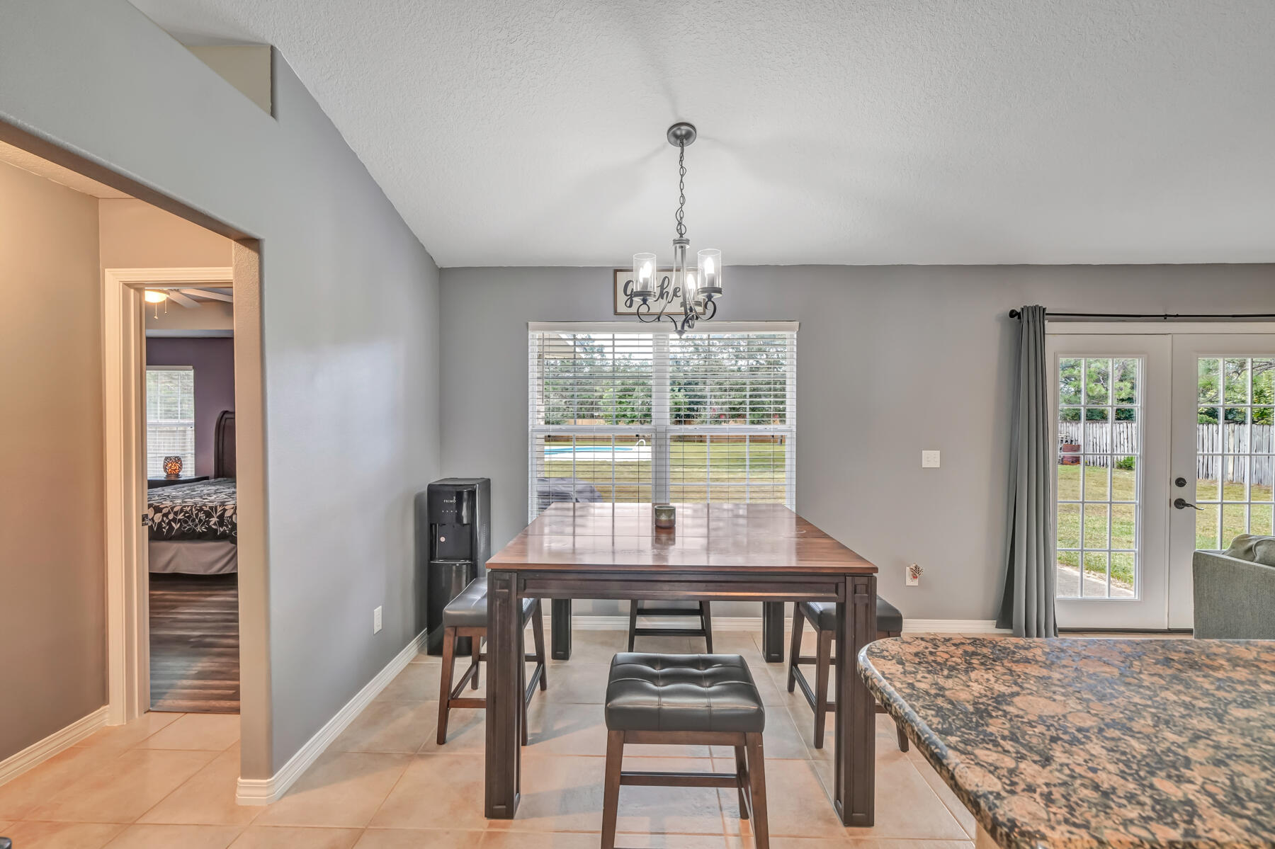 HOLLEY BY THE SEA - Residential