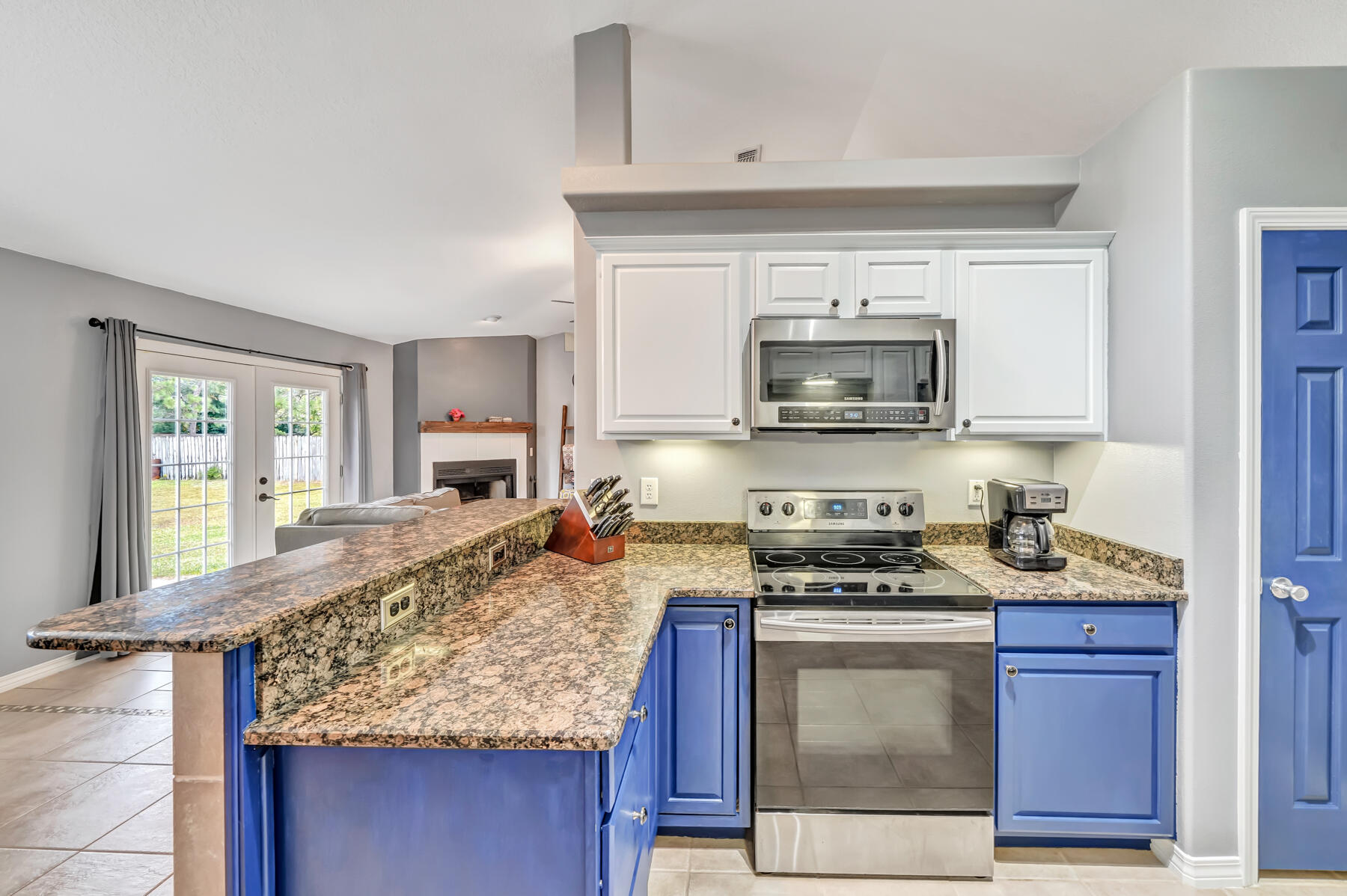 HOLLEY BY THE SEA - Residential