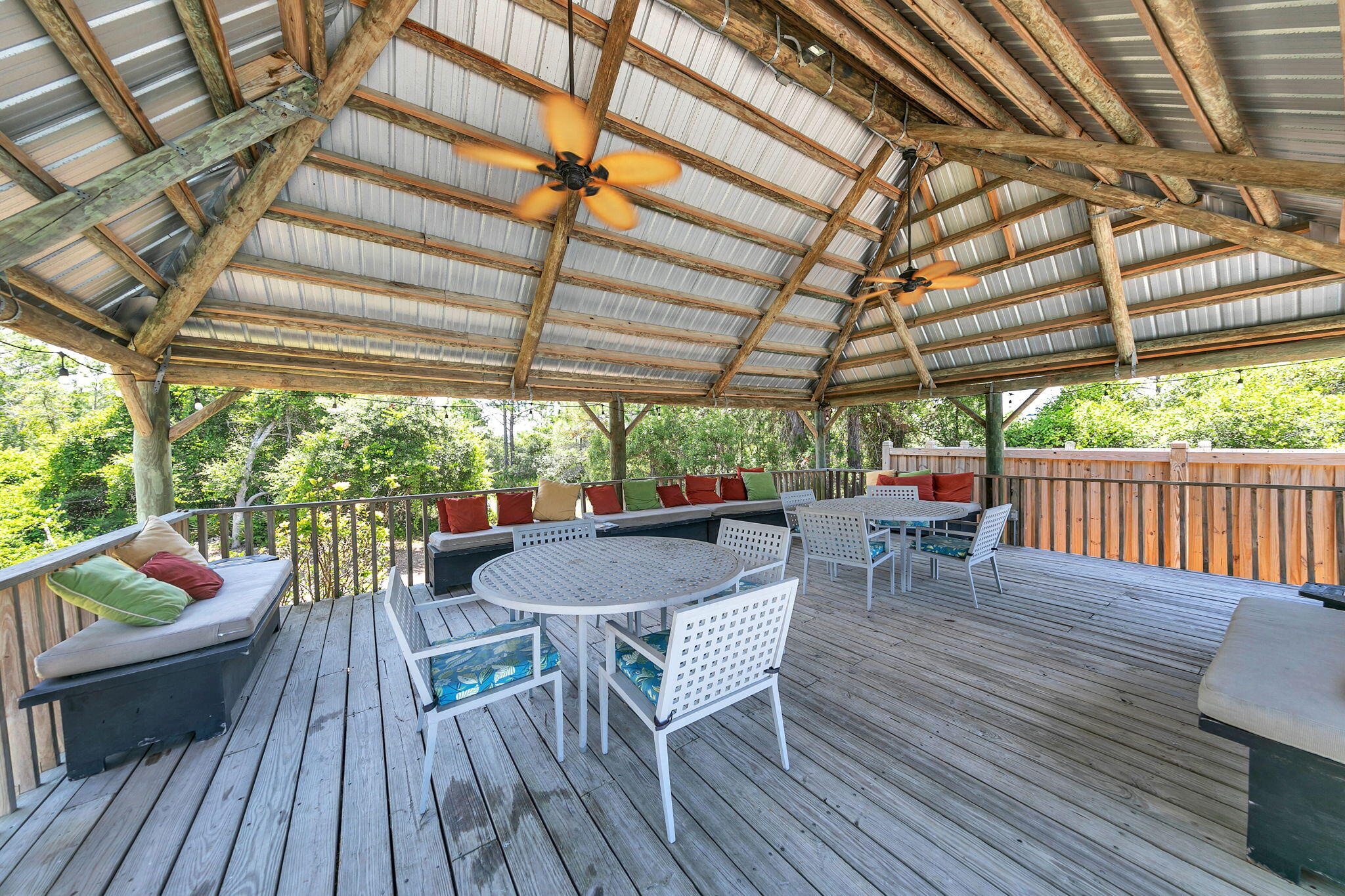 BEACHFRONT 2 PH 1 - Residential