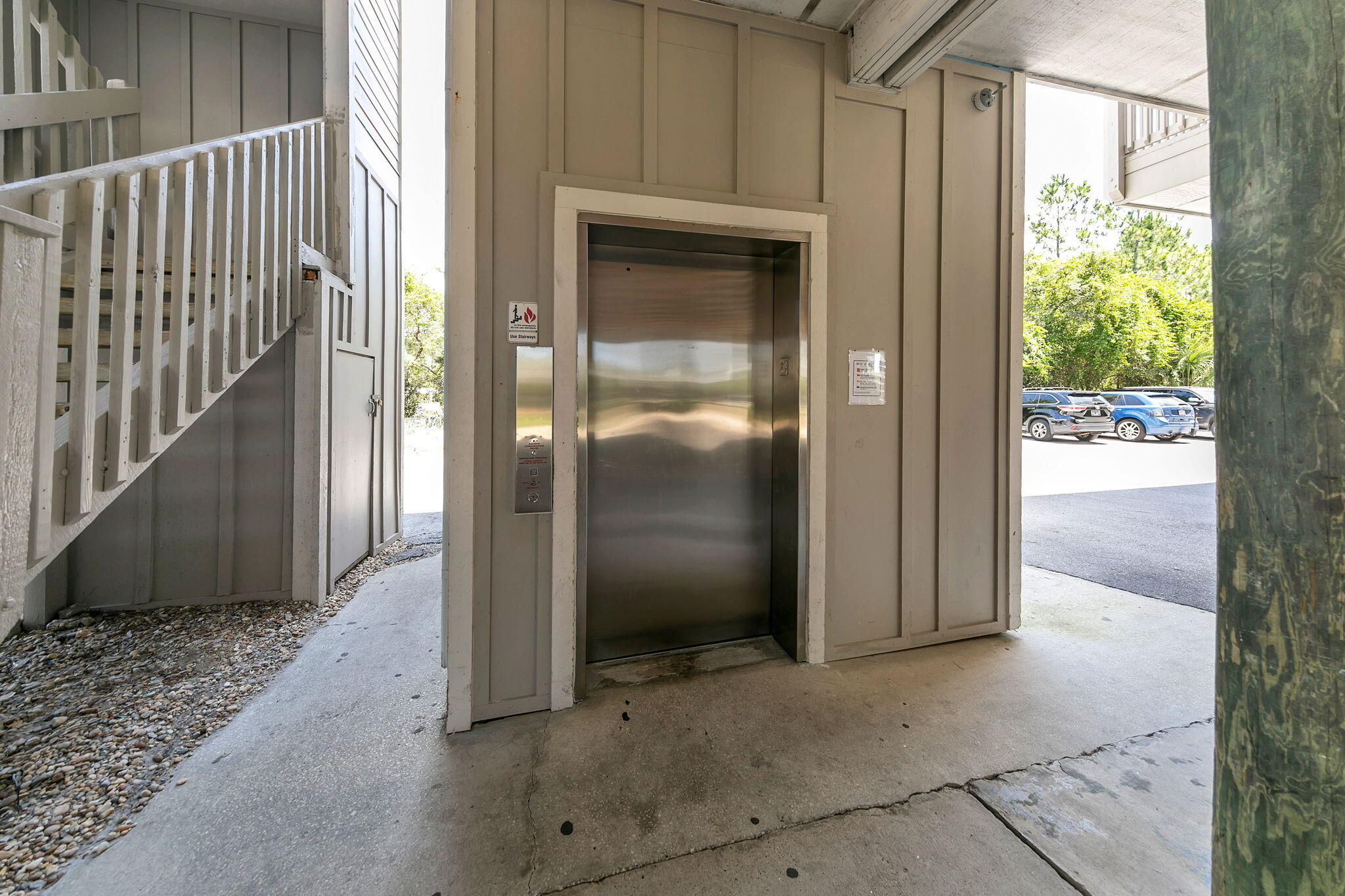 BEACHFRONT 2 PH 1 - Residential