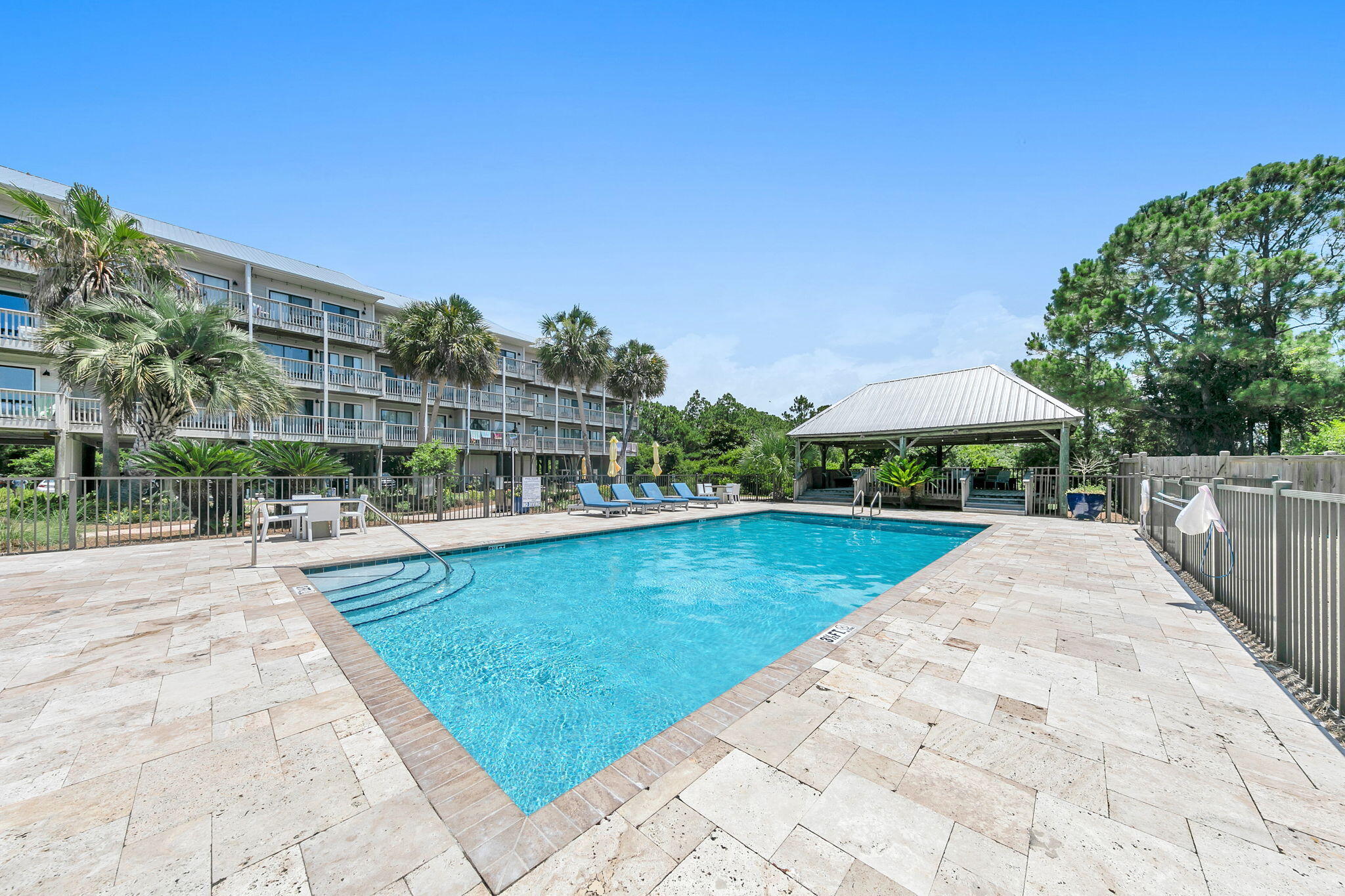 BEACHFRONT 2 PH 1 - Residential