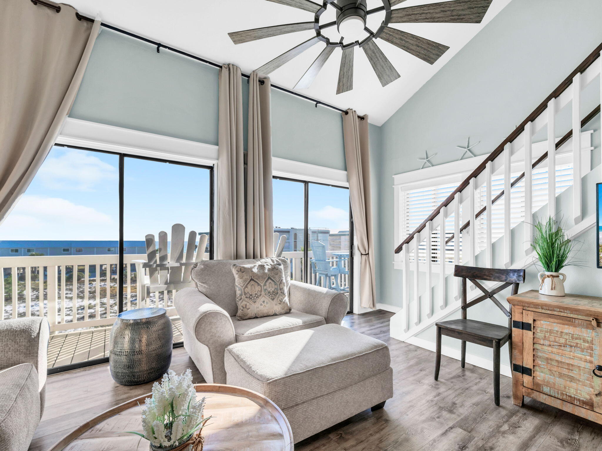 BEACHFRONT 2 PH 1 - Residential