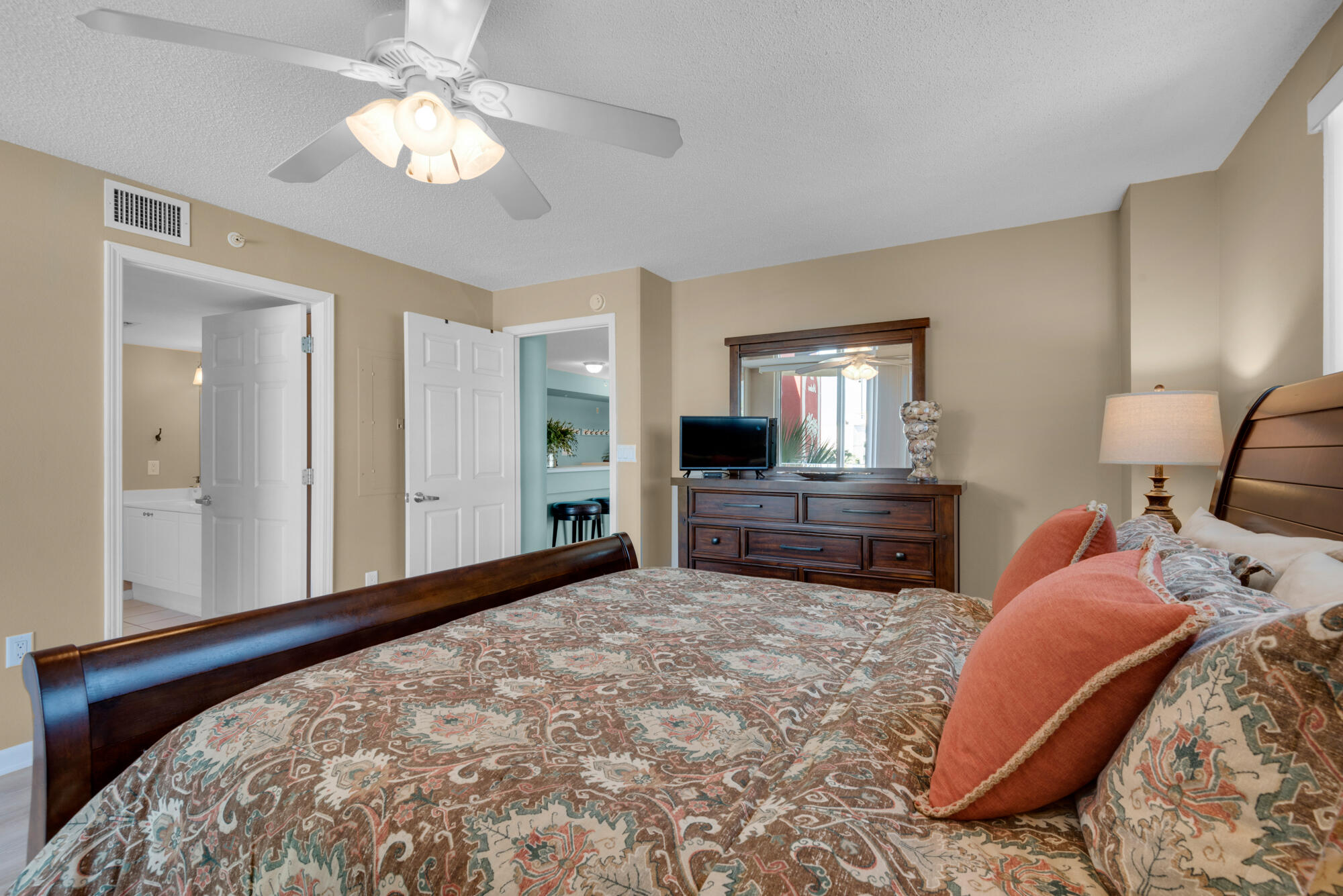 DUNE POINTE CONDO - Residential