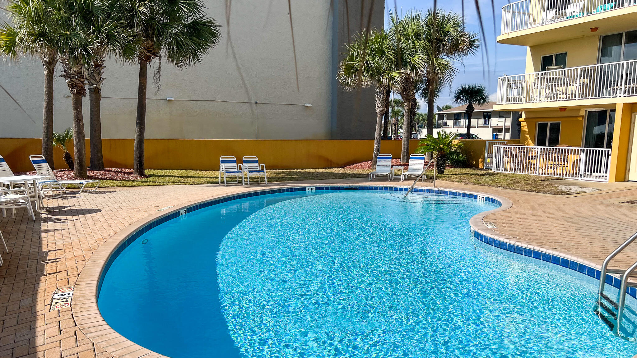 DUNE POINTE CONDO - Residential