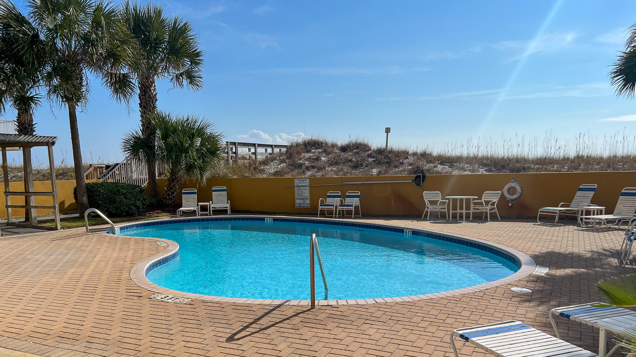 DUNE POINTE CONDO - Residential