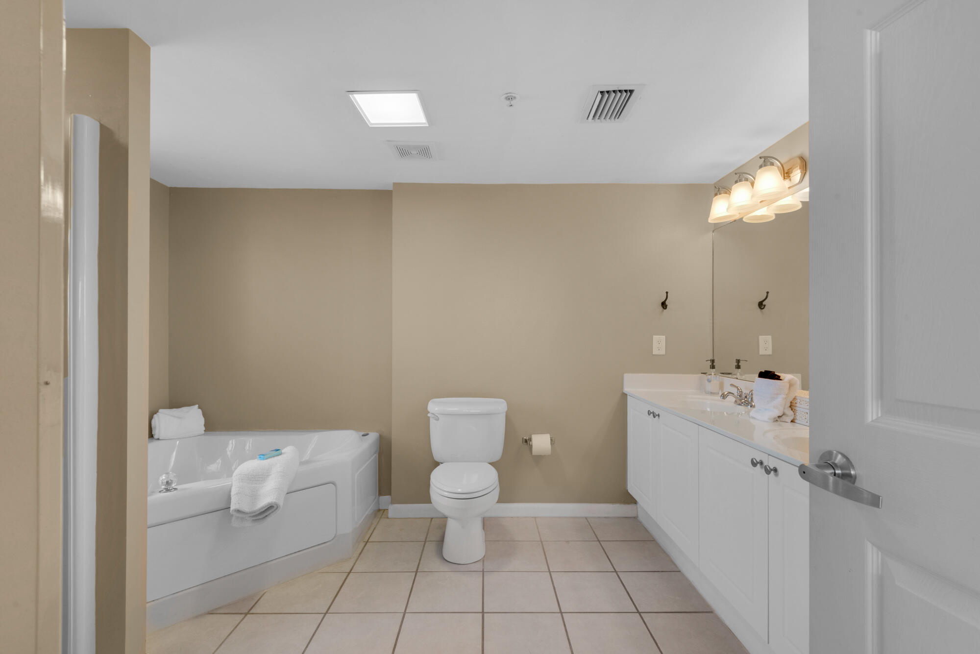 DUNE POINTE CONDO - Residential