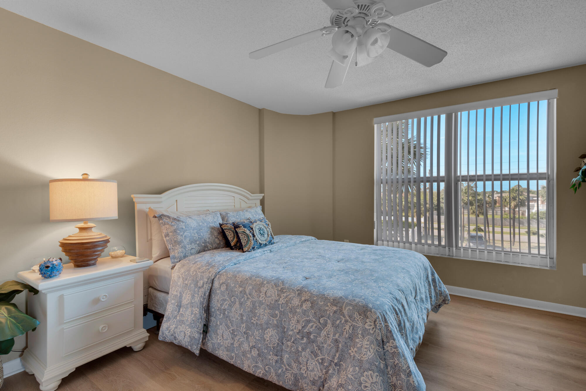 DUNE POINTE CONDO - Residential