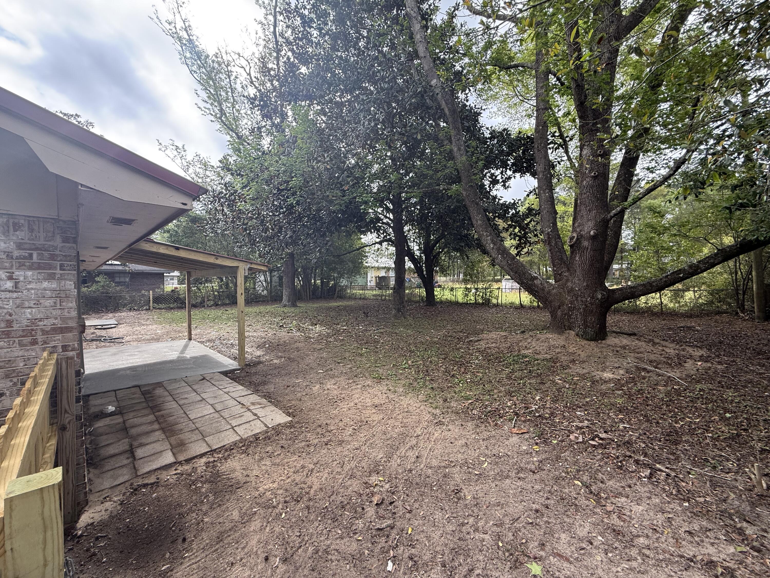 METES & BOUNDS - Residential Lease