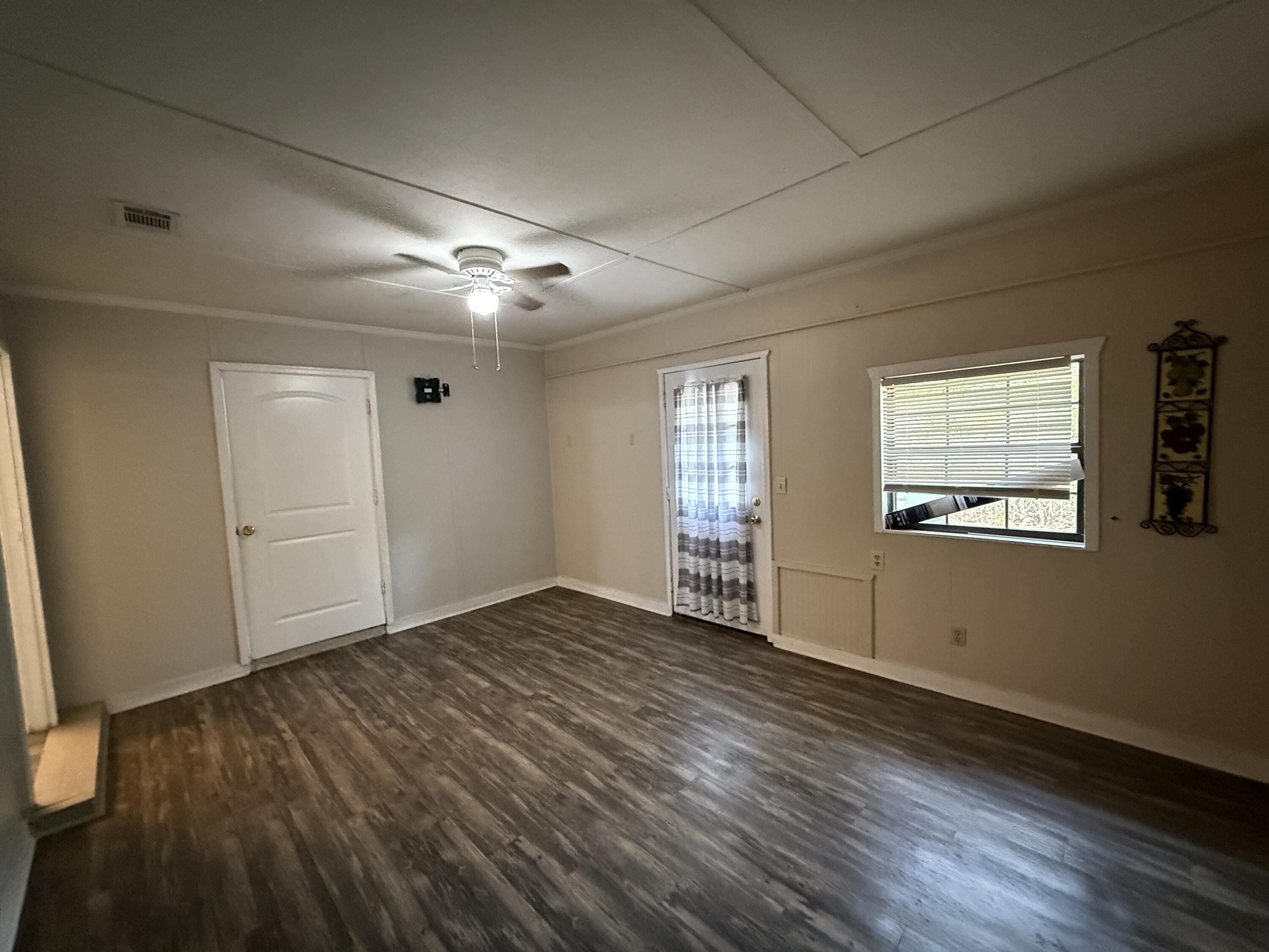 METES & BOUNDS - Residential Lease