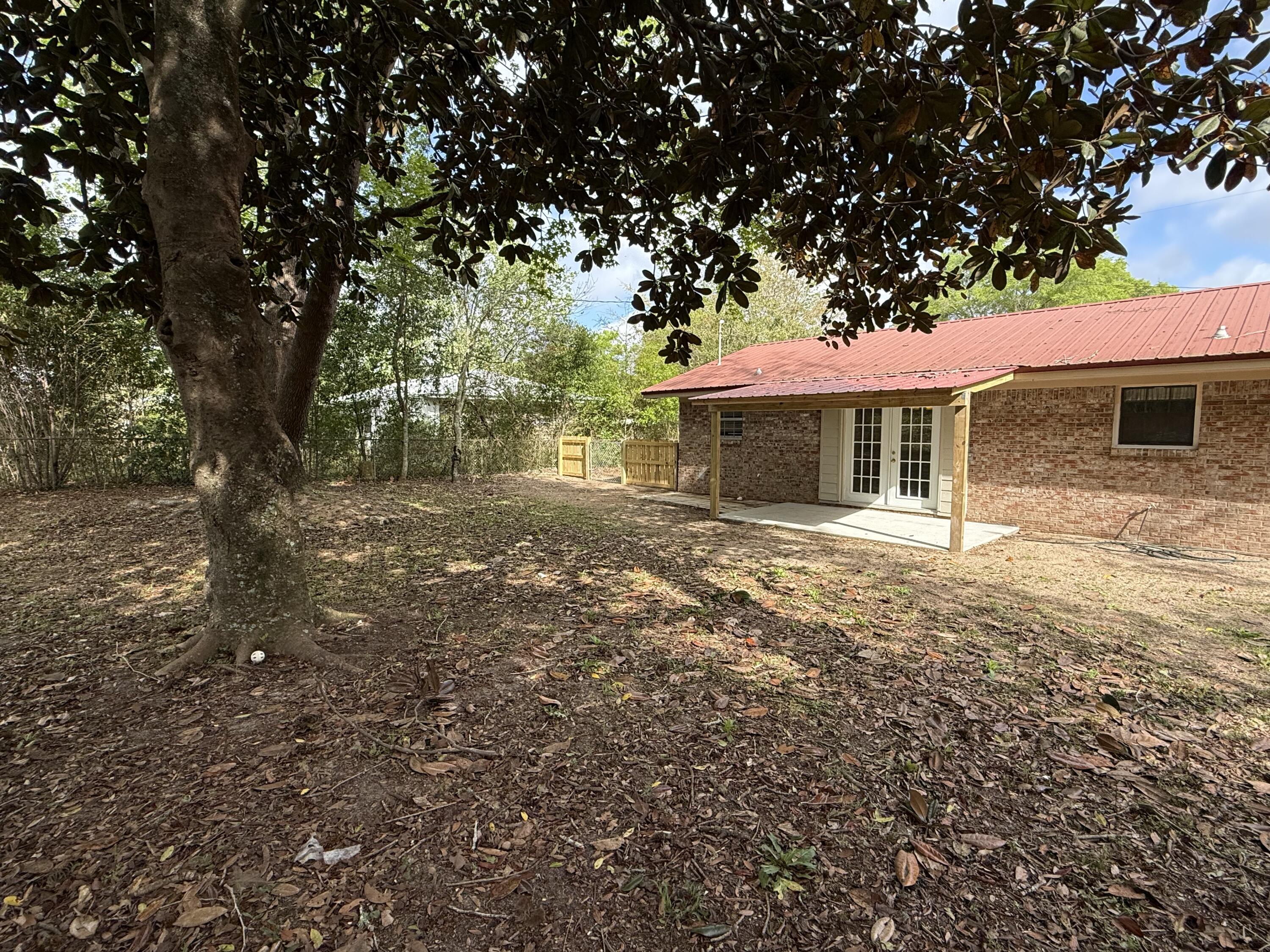 METES & BOUNDS - Residential Lease