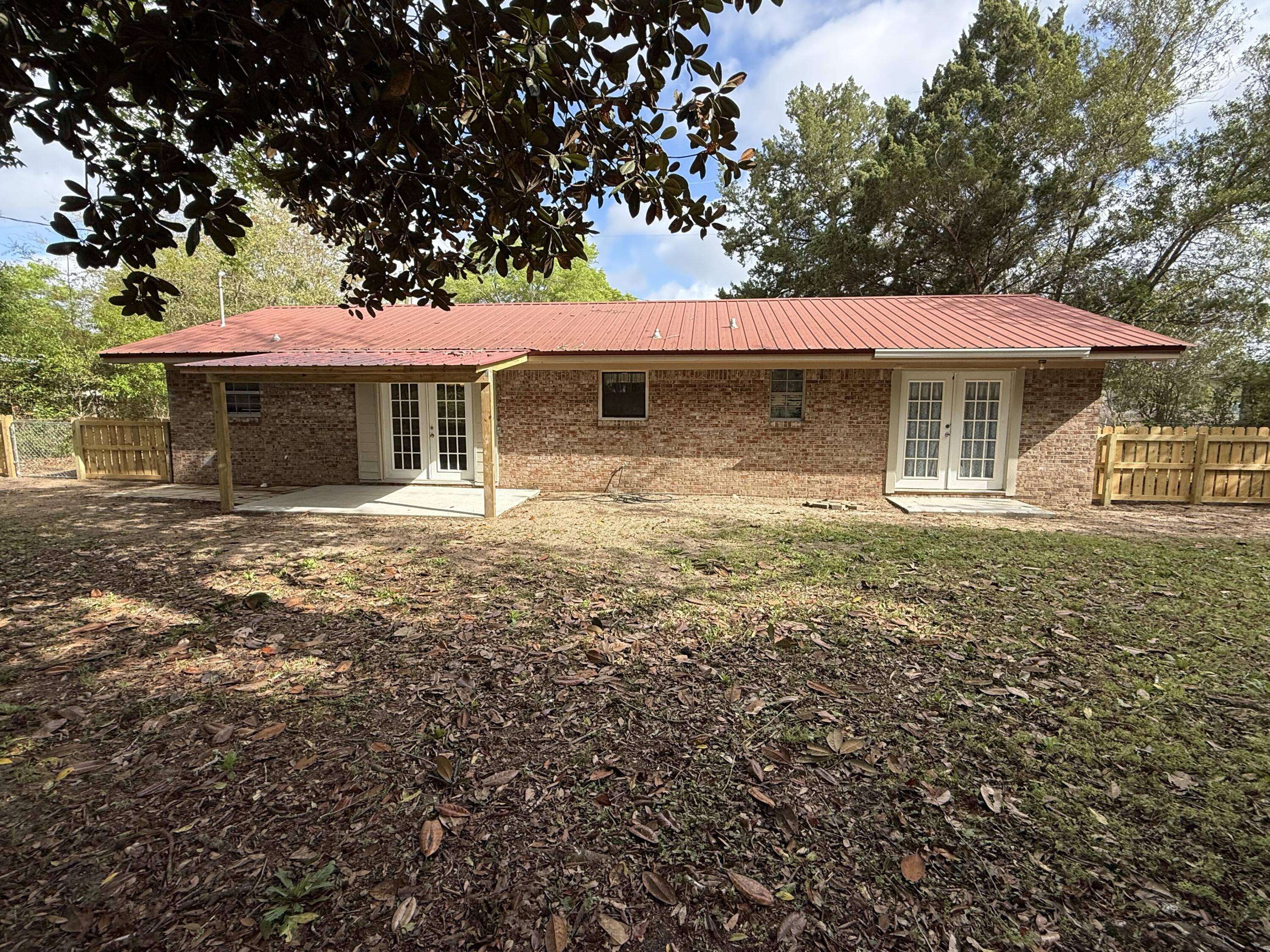 METES & BOUNDS - Residential Lease