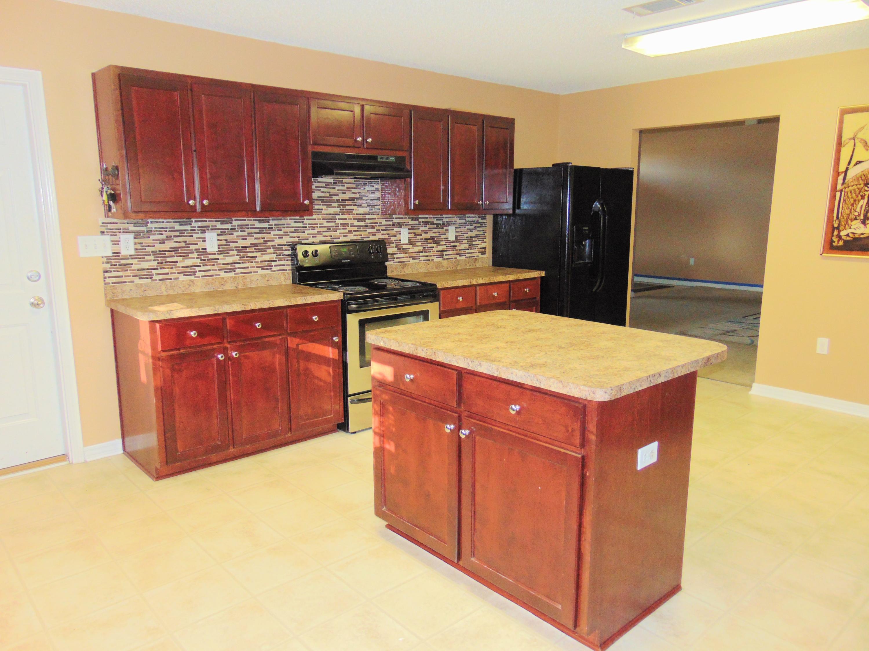 LEE FARMS PH I - Residential