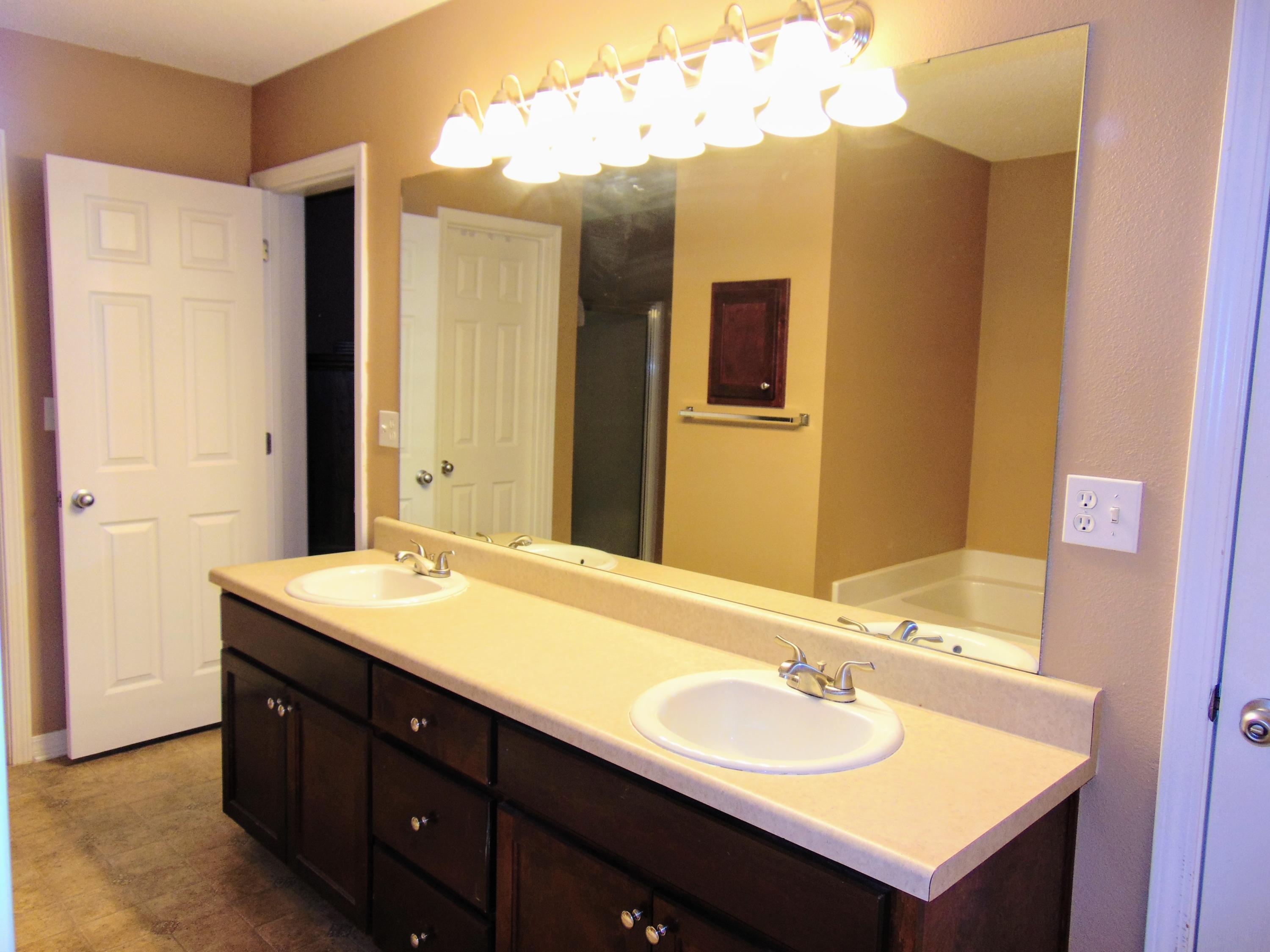 LEE FARMS PH I - Residential