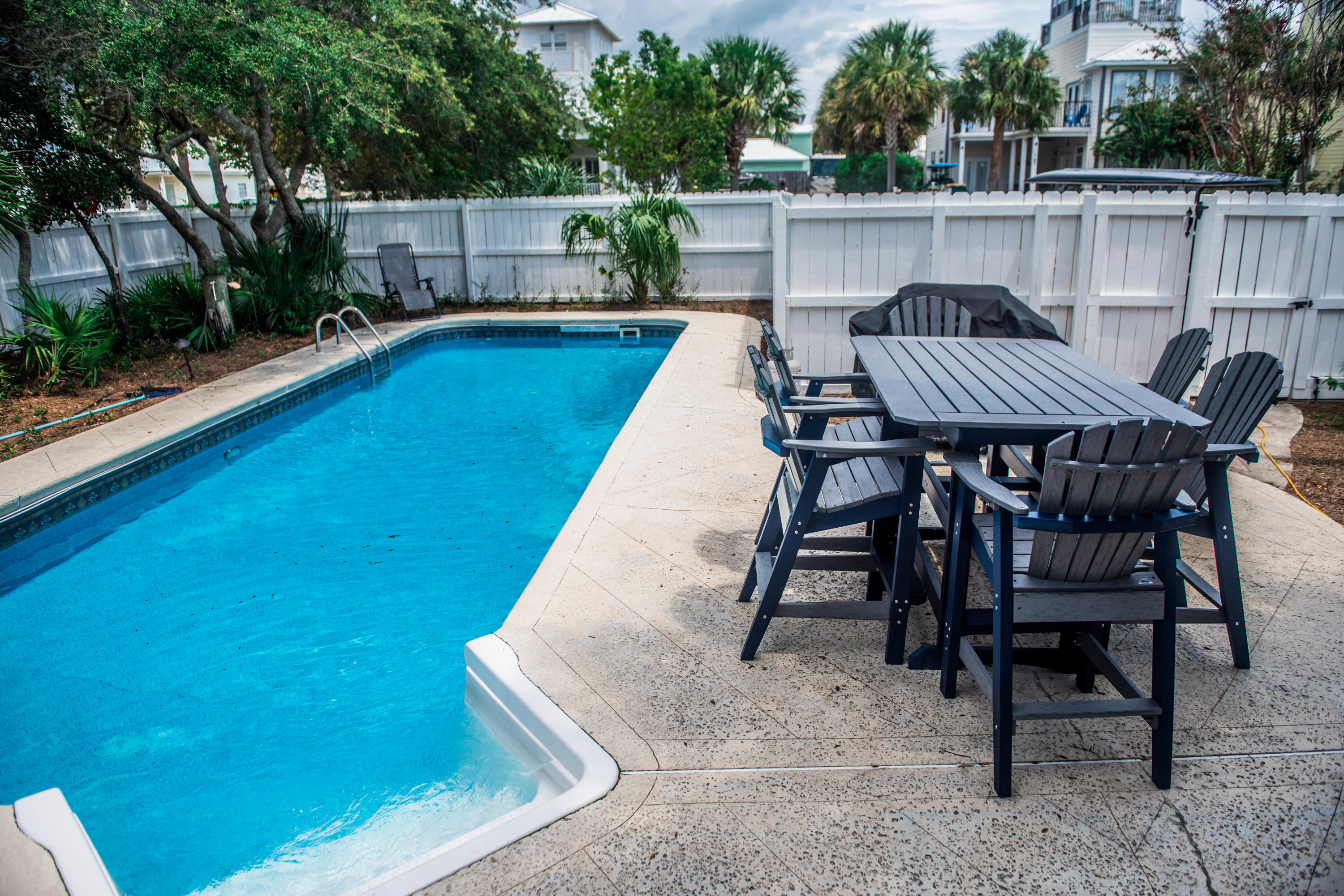 CRYSTAL BEACH - Residential