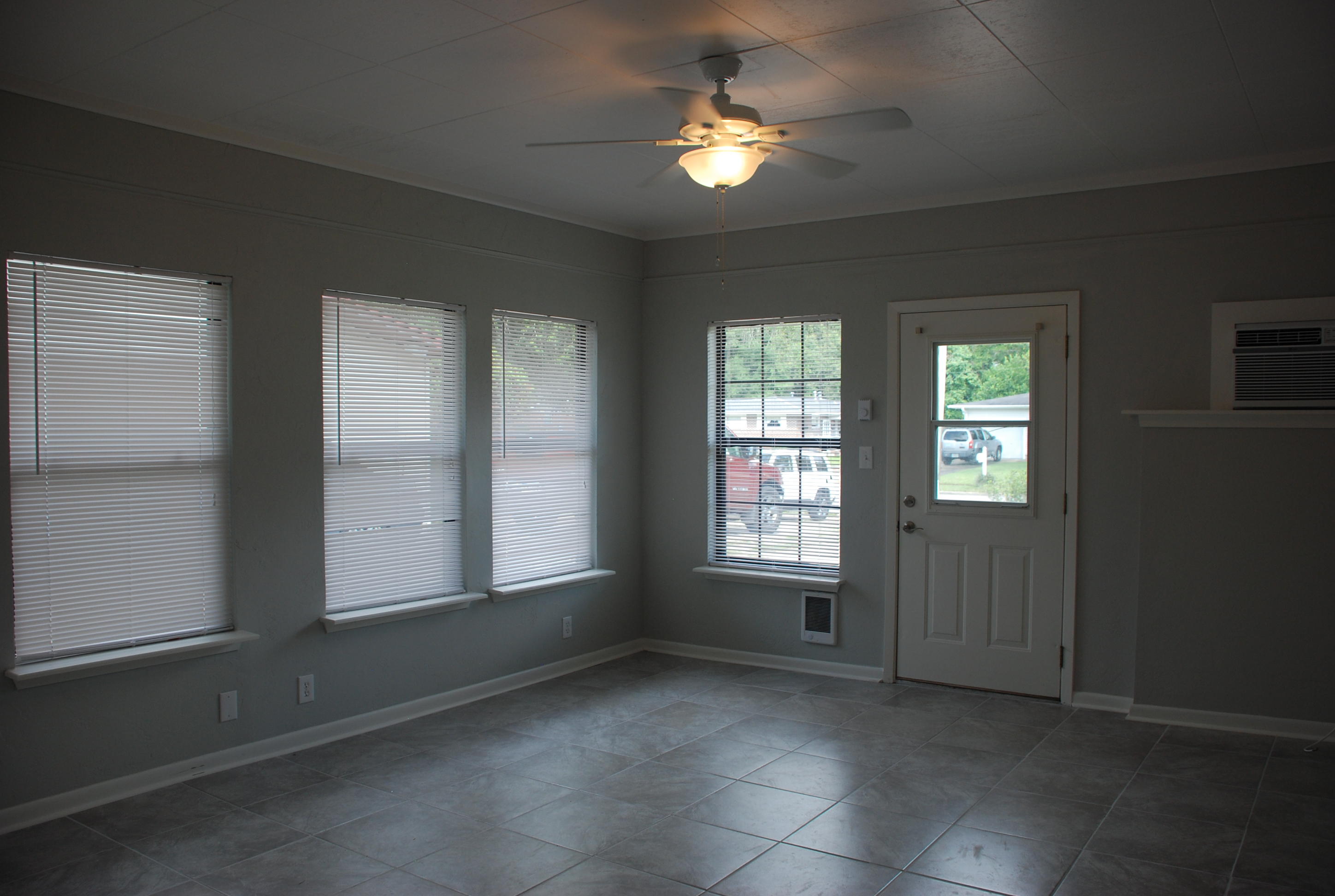 ELLIOTTS POINT 10TH ADDN - Residential