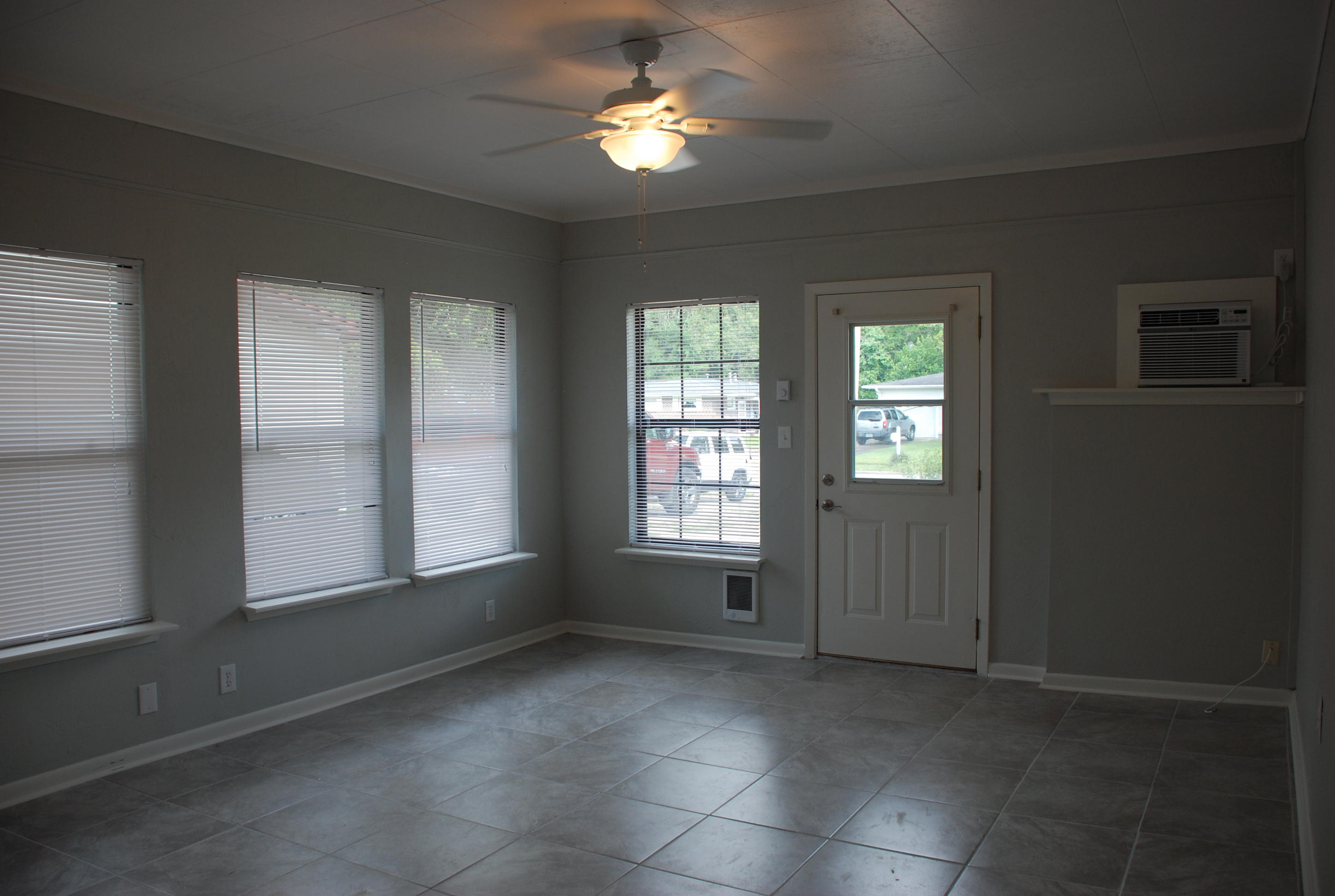 ELLIOTTS POINT 10TH ADDN - Residential