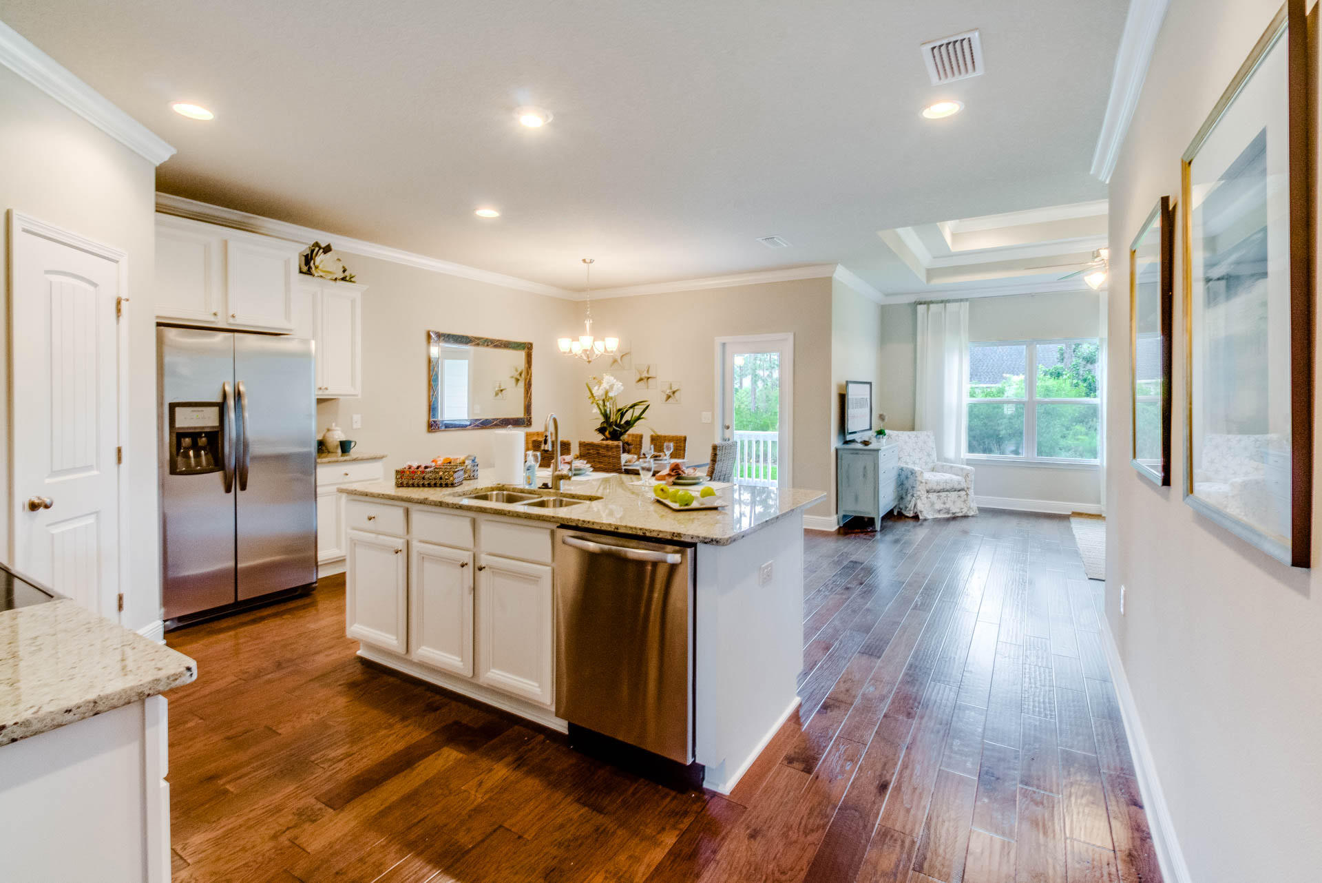 STONEGATE - Residential