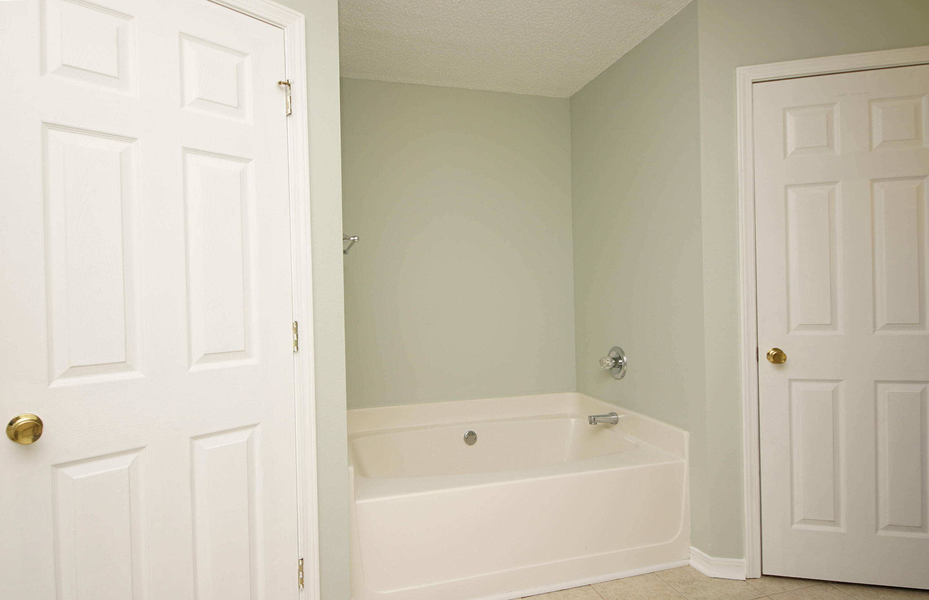 NORTHVIEW ESTATES 7TH ADDN - Residential