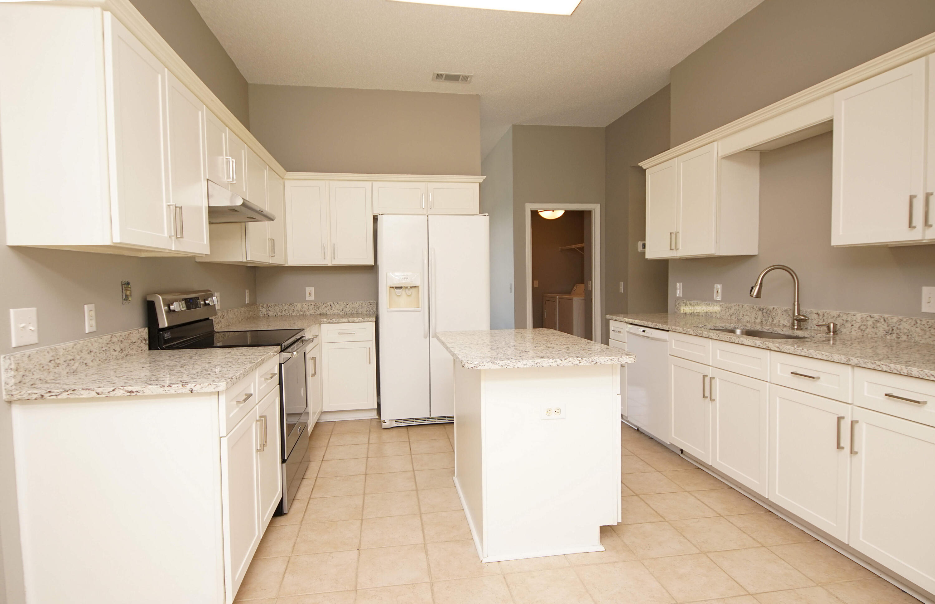 NORTHVIEW ESTATES 7TH ADDN - Residential