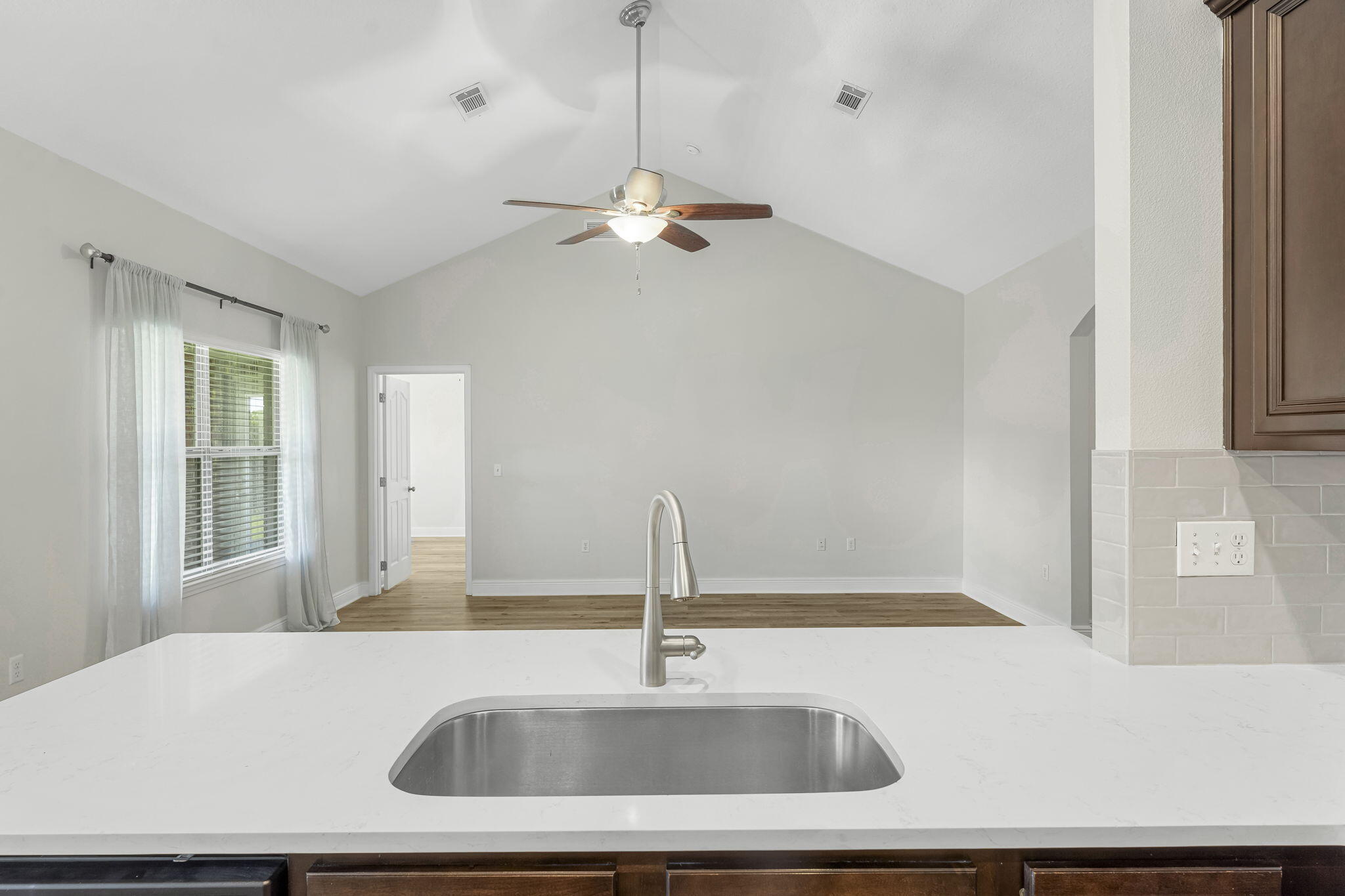 PEACH CREEK PH 1 - Residential Lease