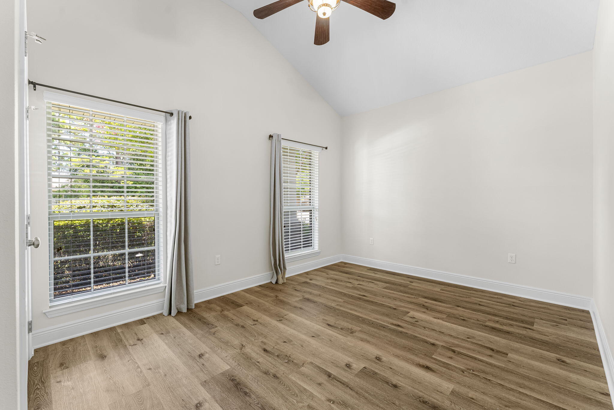 PEACH CREEK PH 1 - Residential Lease
